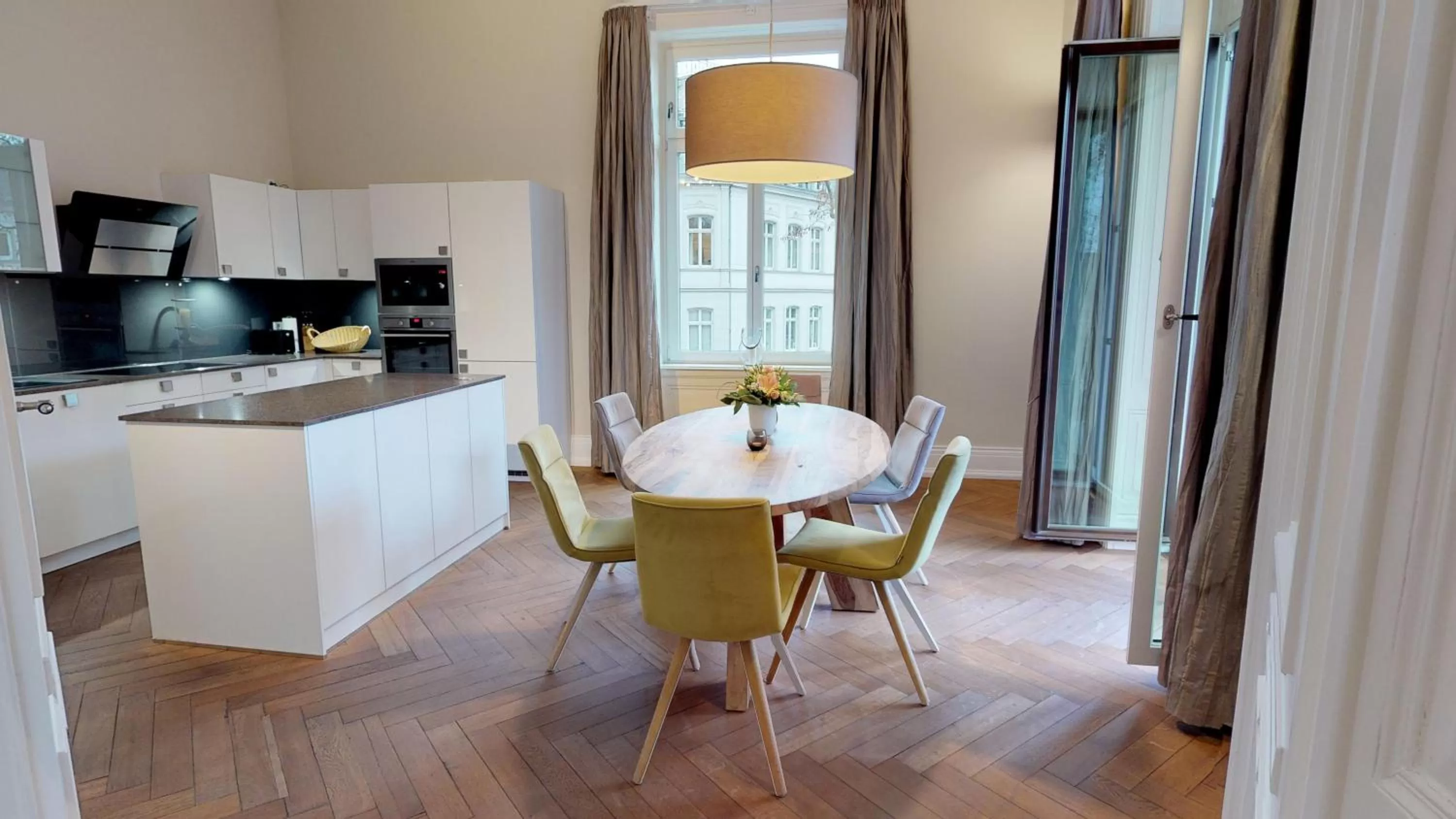 Kitchen or kitchenette in Hotel Oranien Wiesbaden