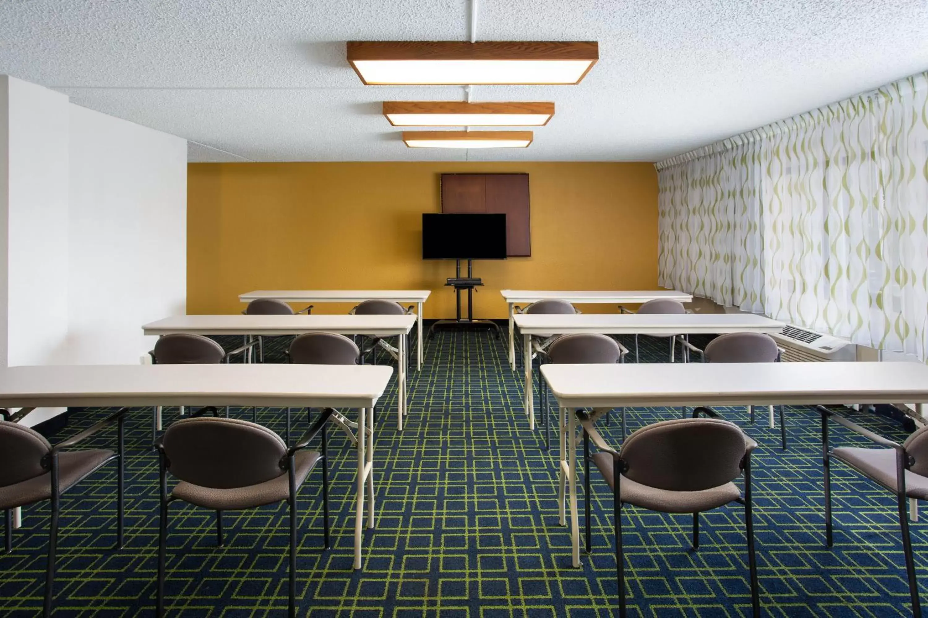 Meeting/conference room in Days Inn by Wyndham Absecon Atlantic City Area