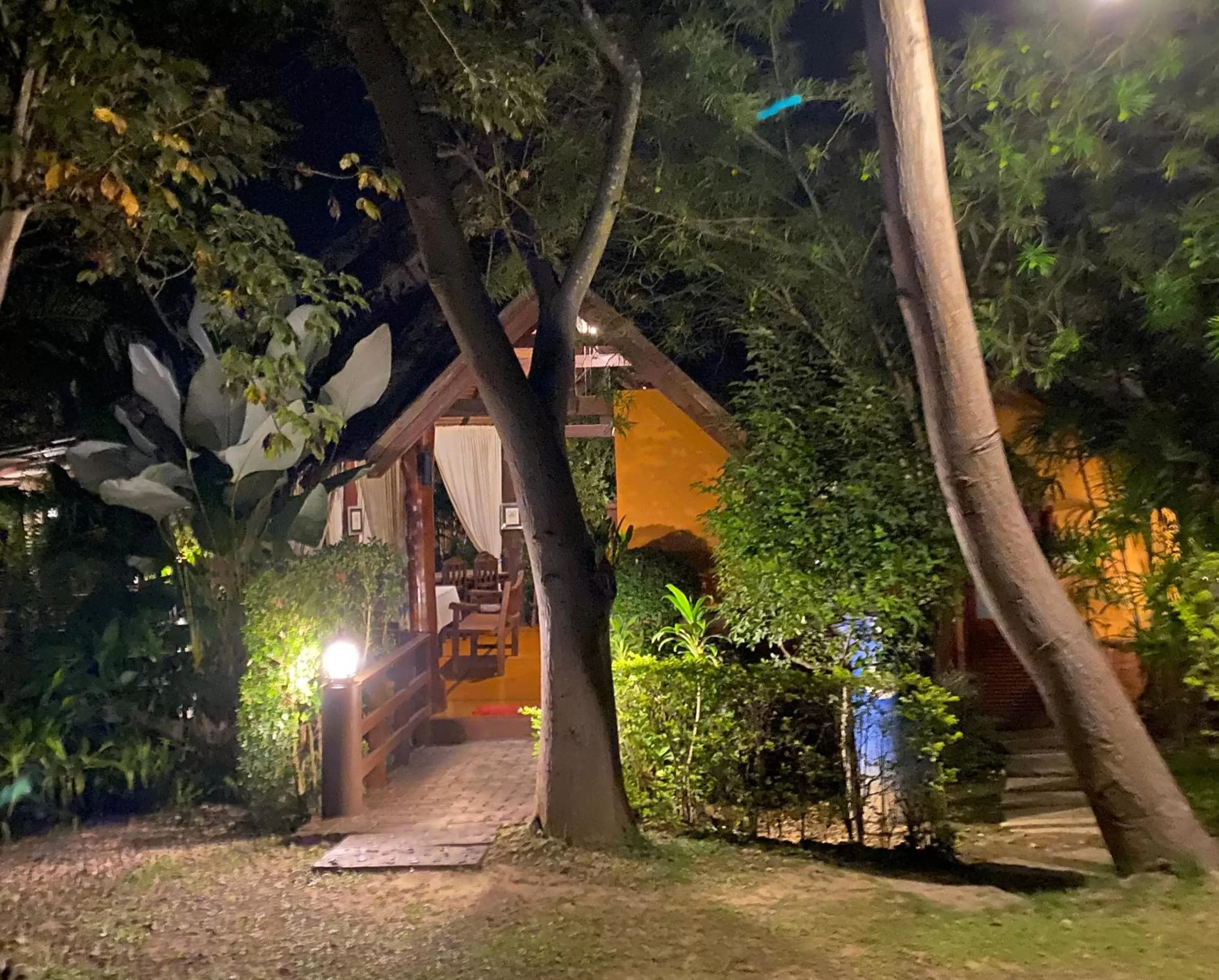 Property building in Pura Vida Pai Resort