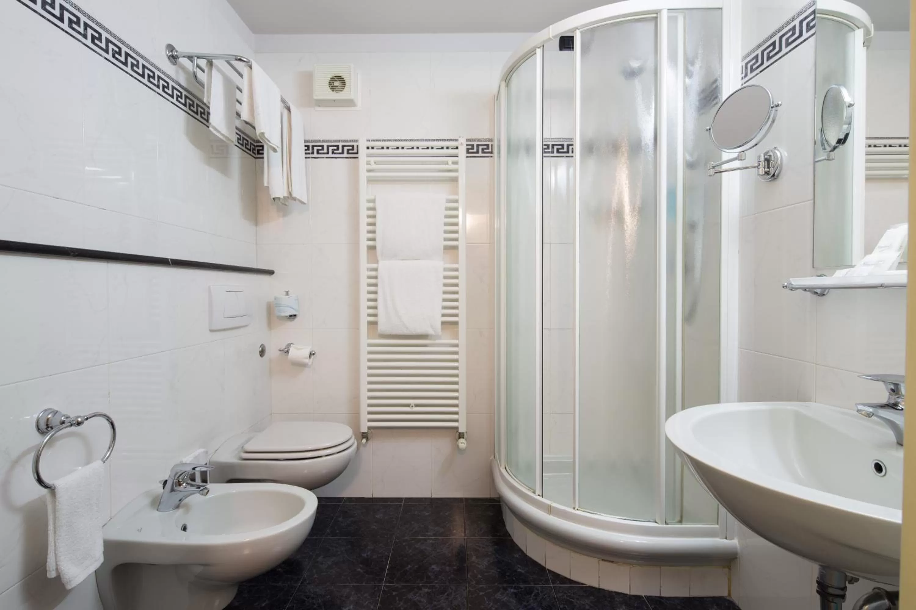 Photo of the whole room in Art & Hotel Aeroporto