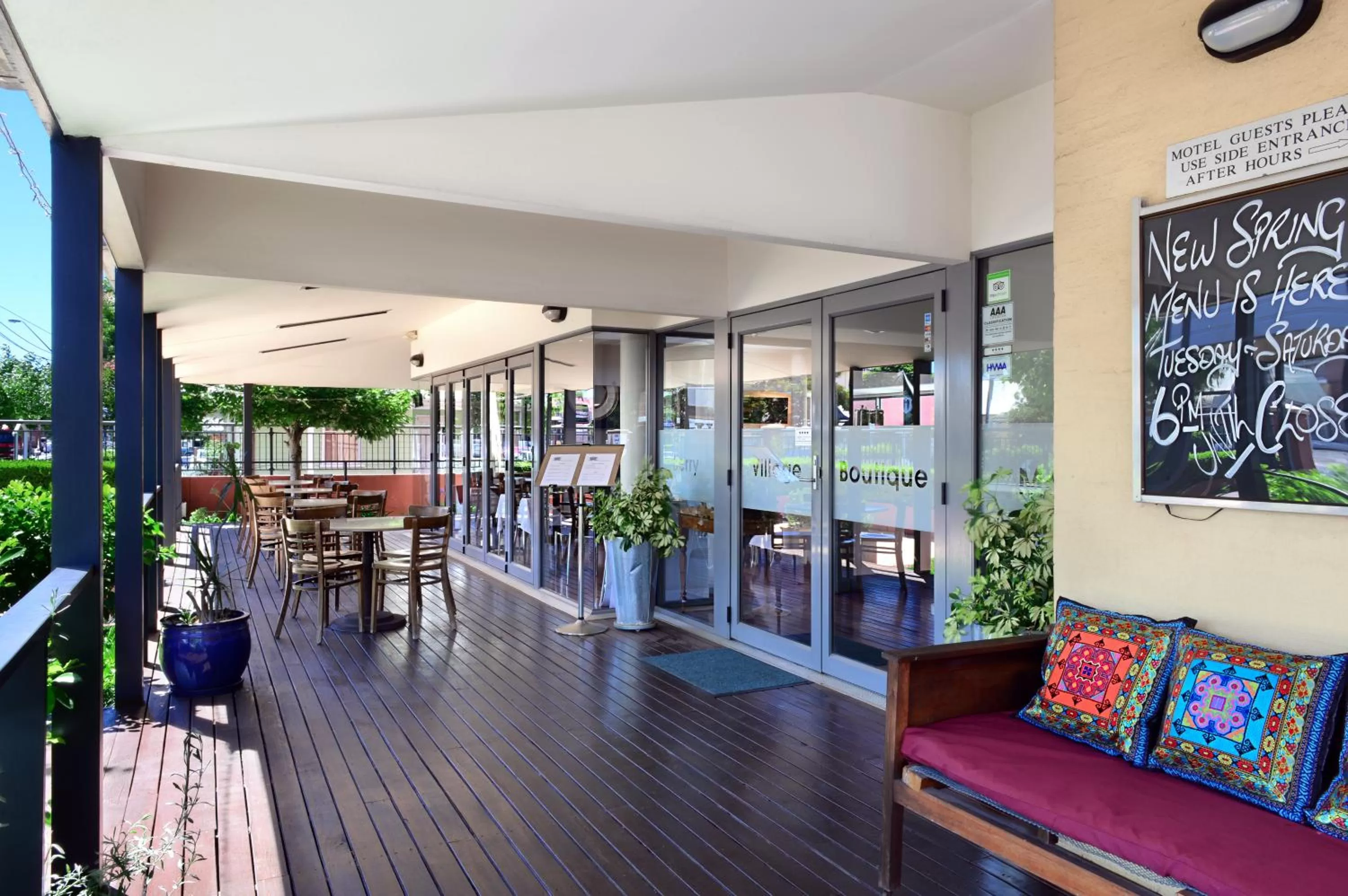 Balcony/Terrace in Mandala Signature Berry