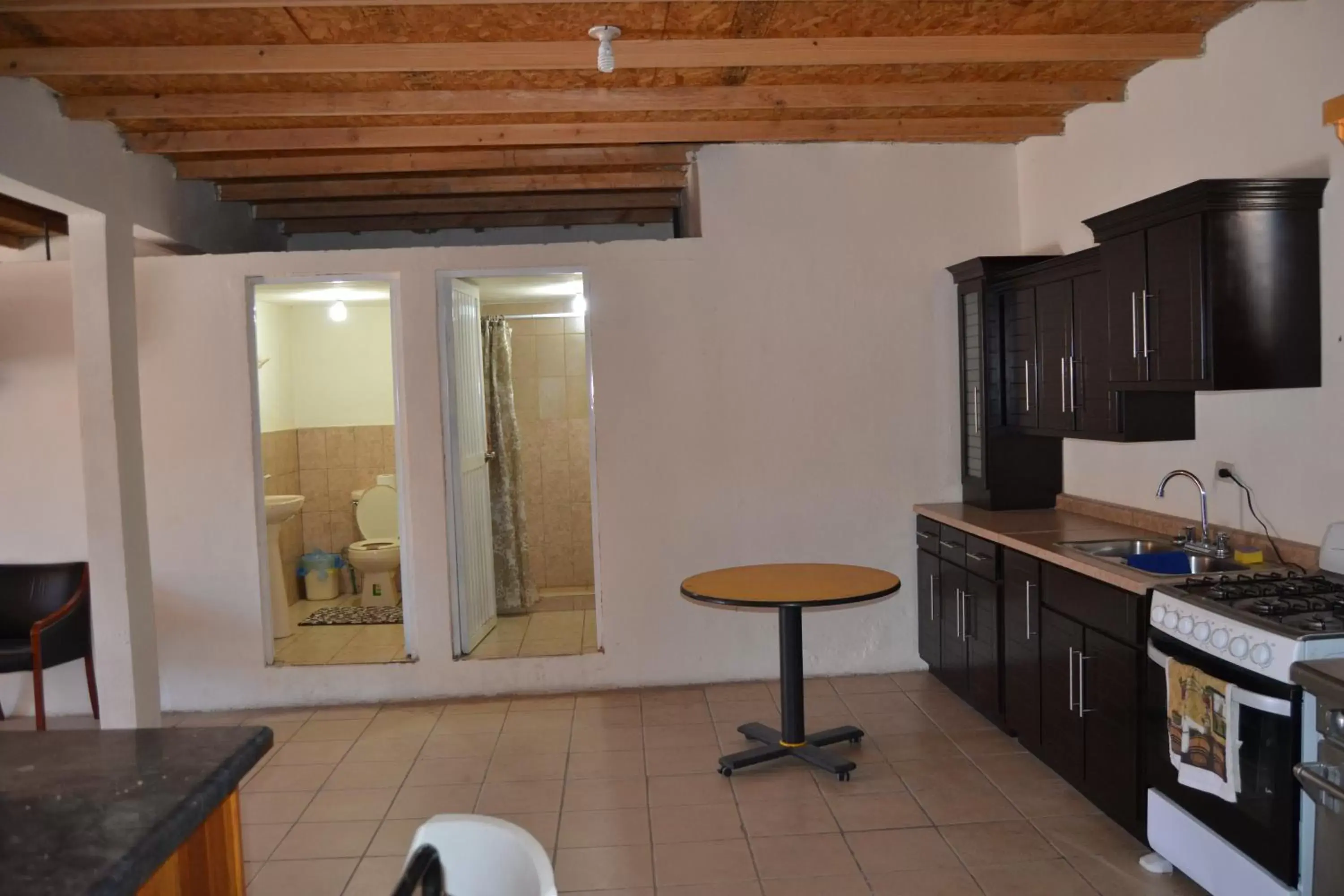 Kitchen or kitchenette, Kitchen/Kitchenette in Hotel Doña Crucita