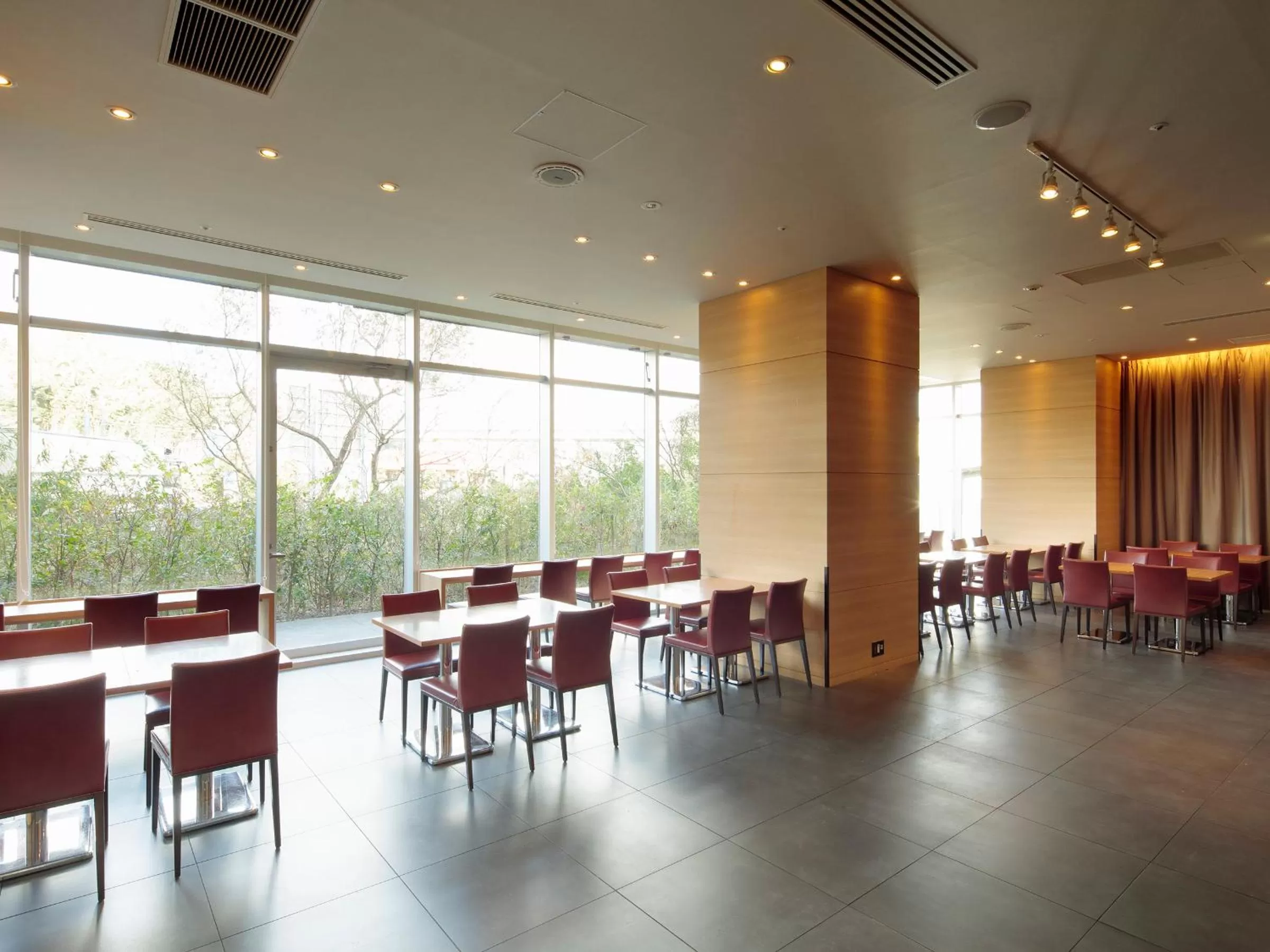 Lounge or bar in Candeo Hotels Kameyama