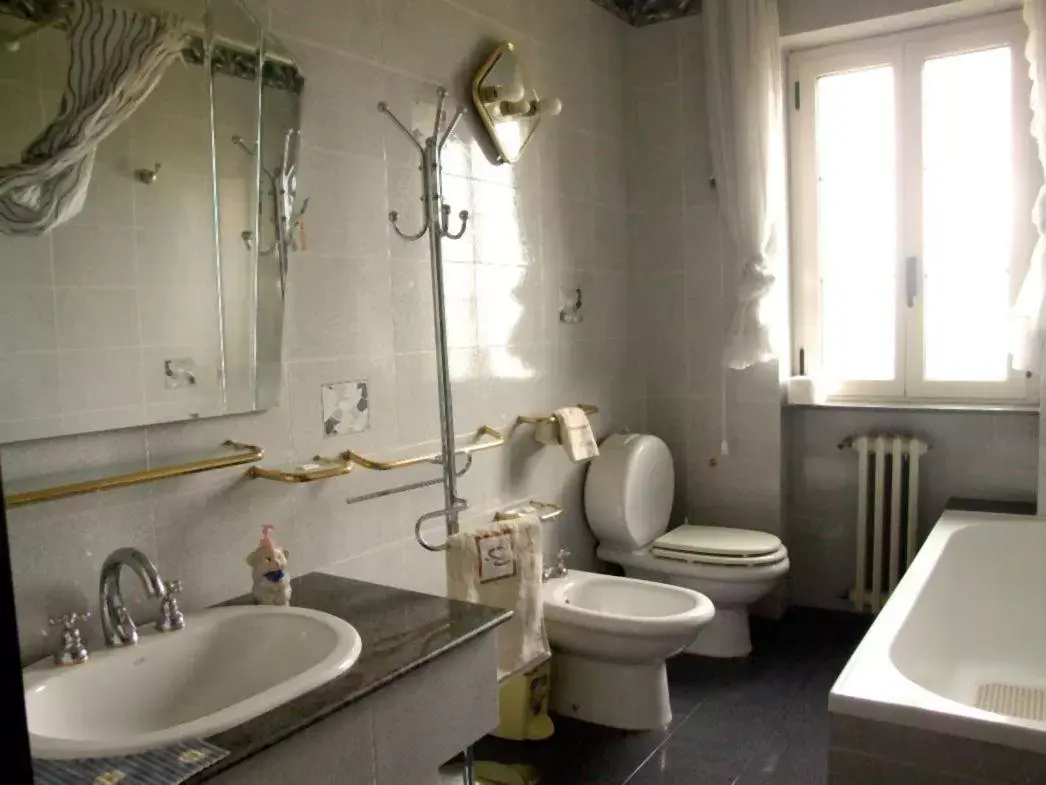 Bathroom in Villa Franca B&B