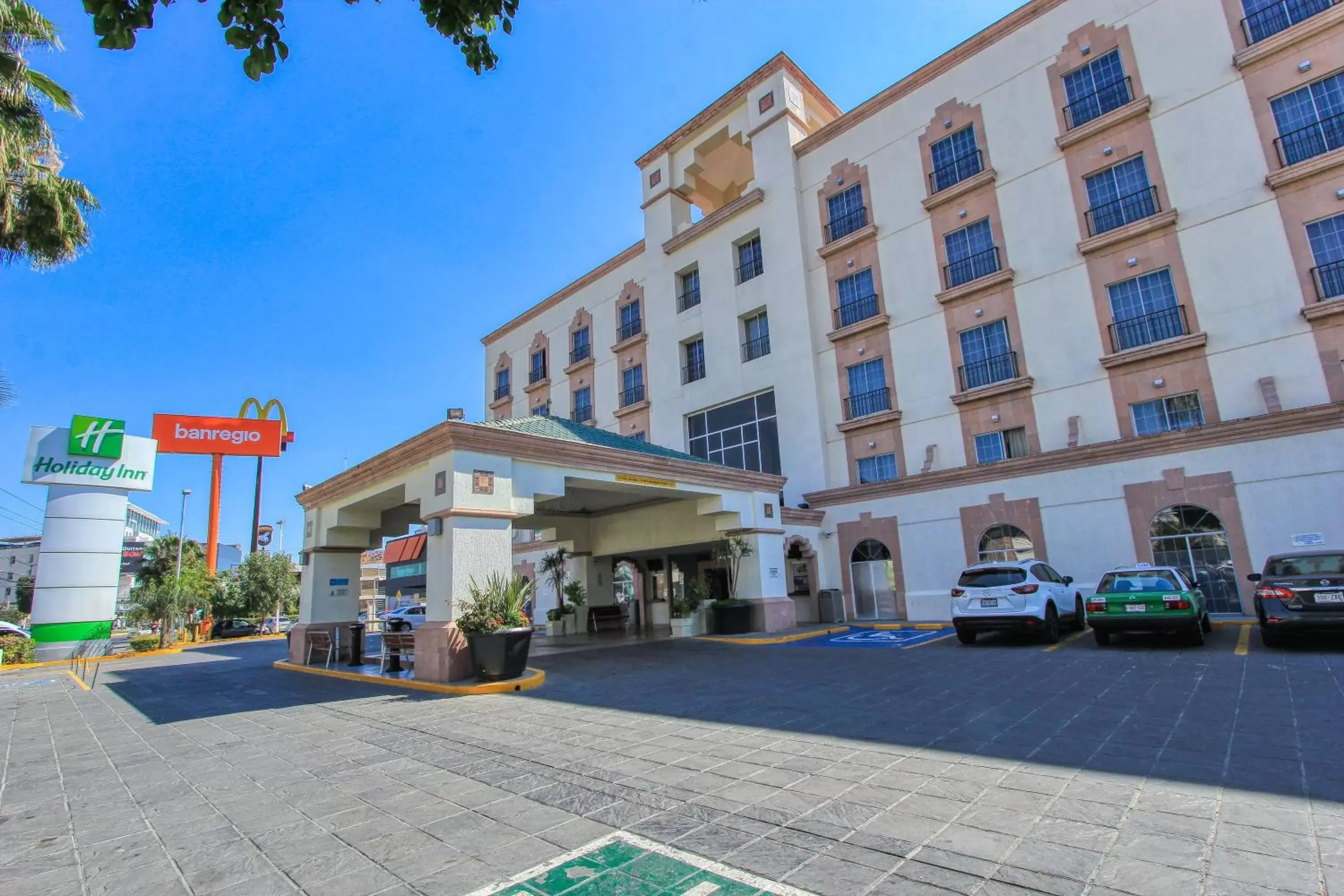 Property Building in Holiday Inn Leon, an IHG Hotel