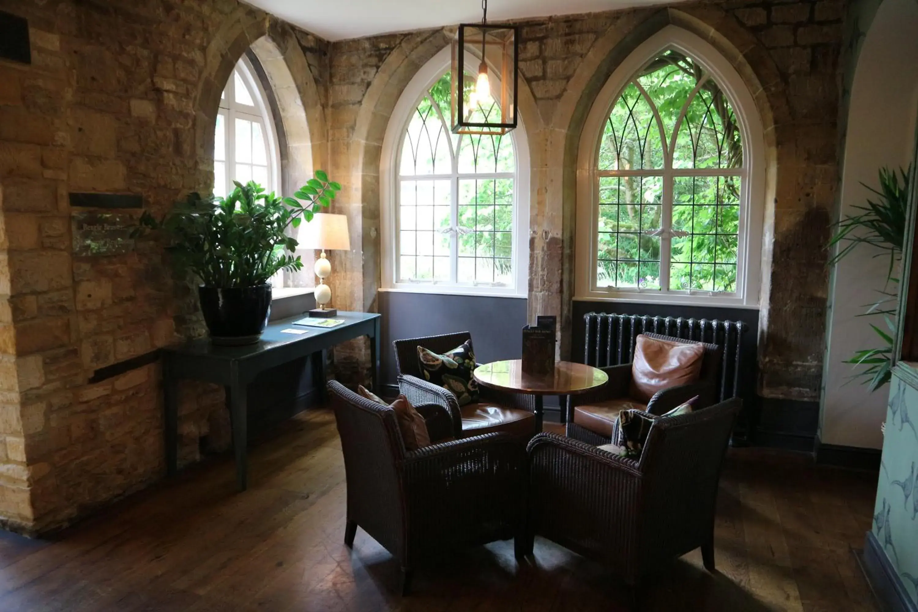 Coffee/tea facilities, Dining Area in The Manor House Hotel