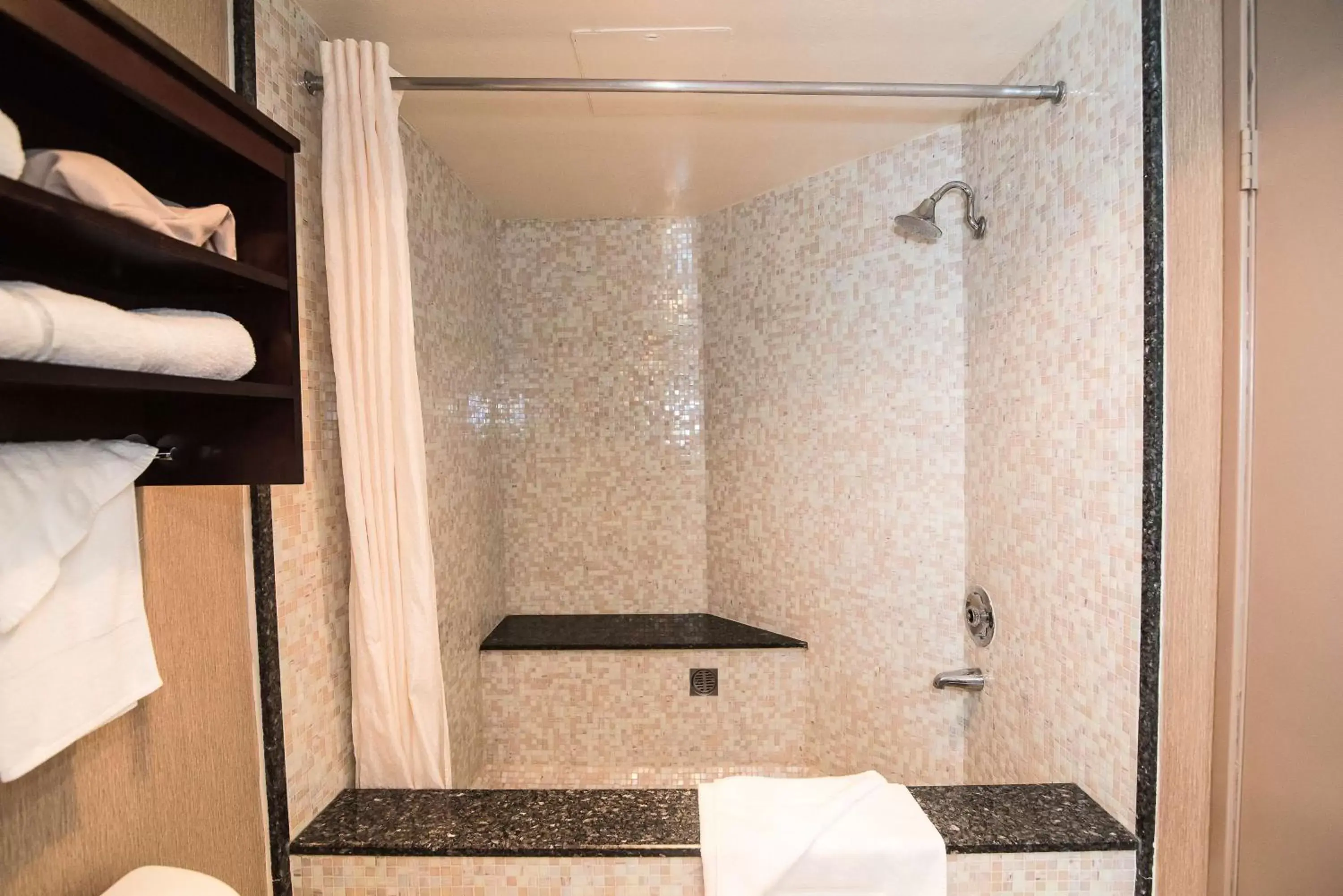 Bathroom in Best Western Plus Redondo Beach Inn