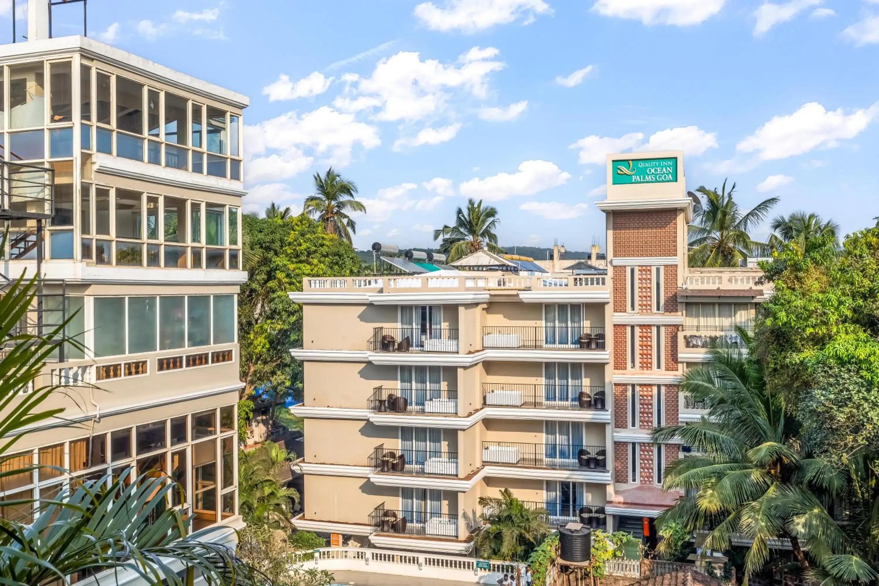 Facade/entrance, Property Building in Quality Inn Ocean Palms Goa