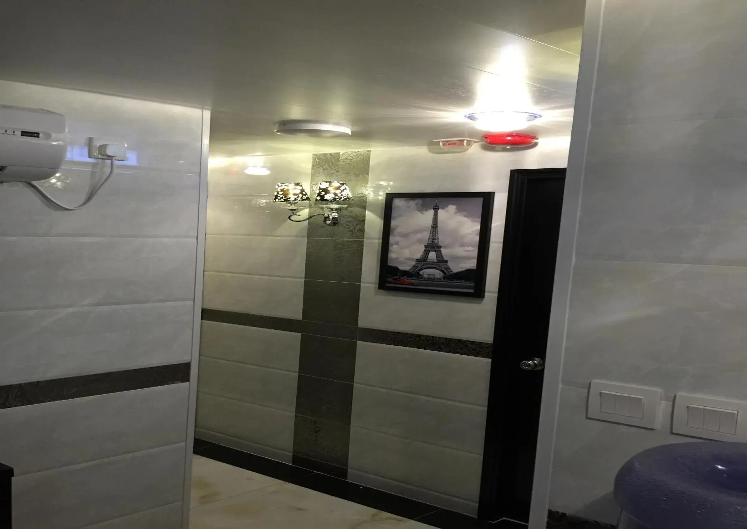 Decorative detail, Bathroom in Hotel Venus
