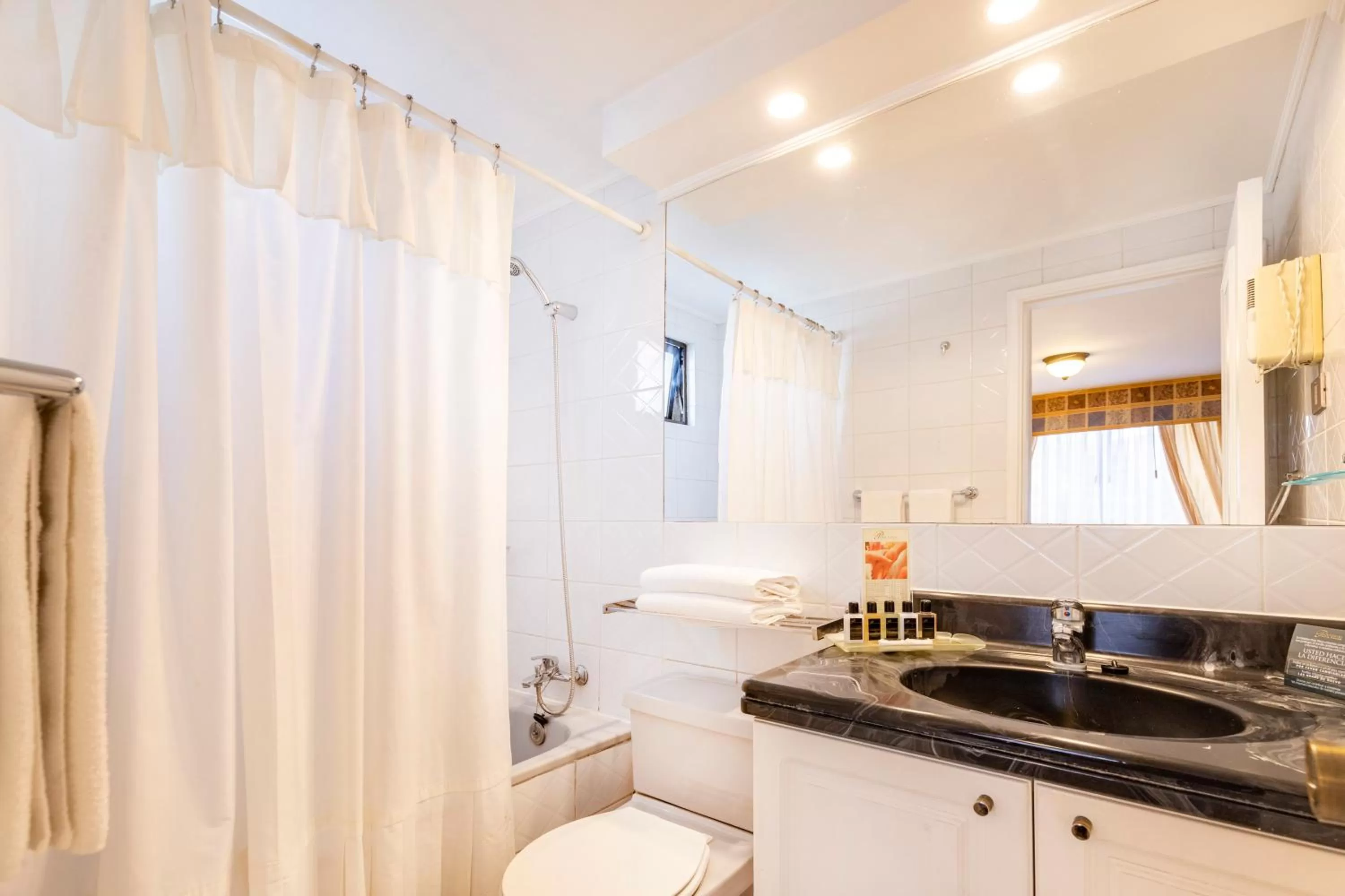 Bathroom in Park Plaza Apartments