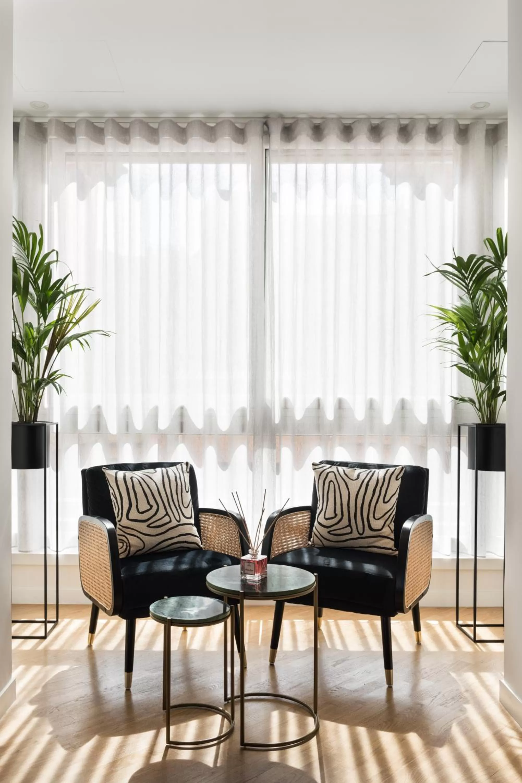 Living room in AT 41