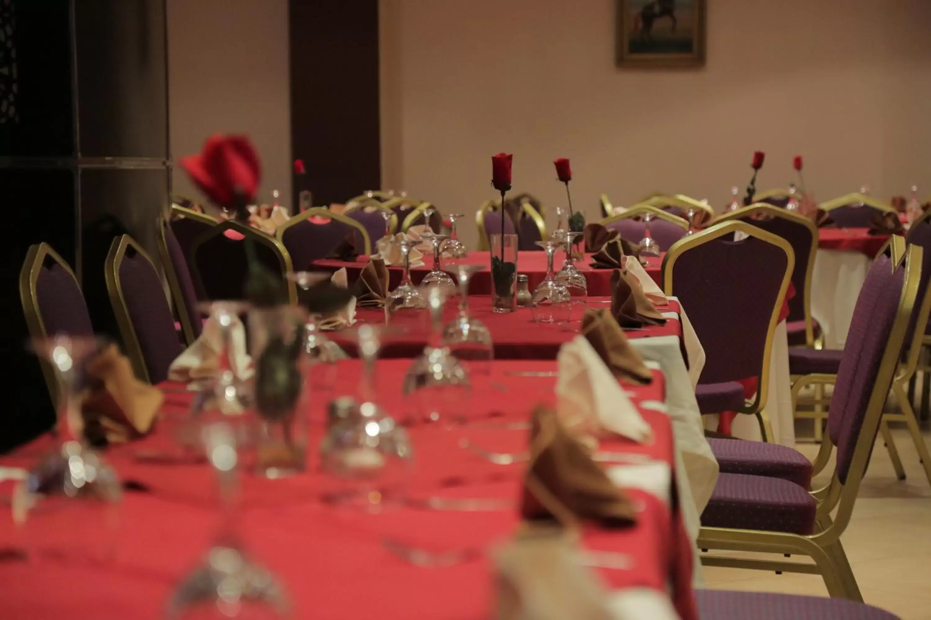 Restaurant/places to eat in Hotel Suisse Restaurant/places to eat in Hotel Suisse