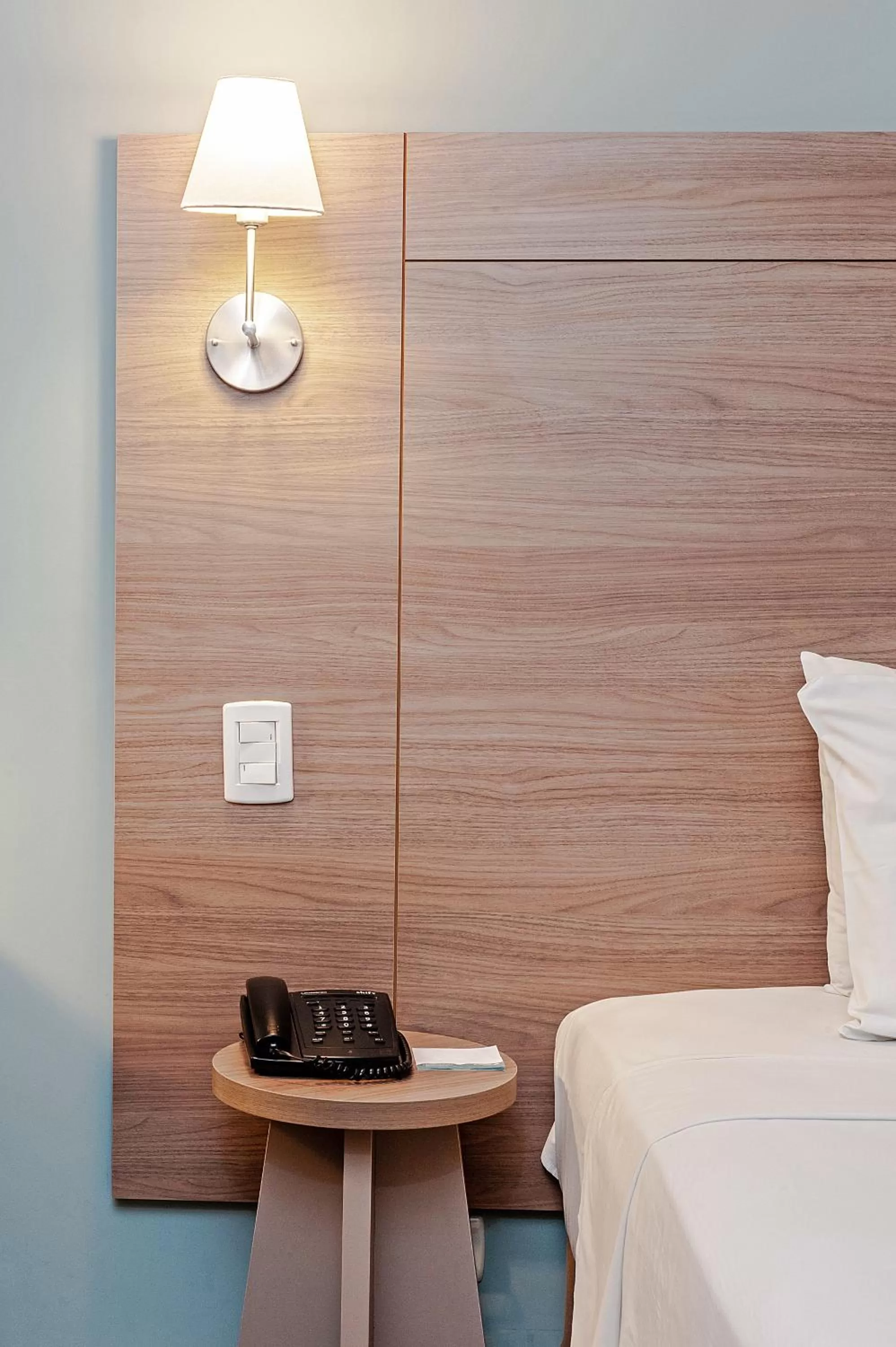 Bedroom, Bed in Slim Curitiba Alto da XV