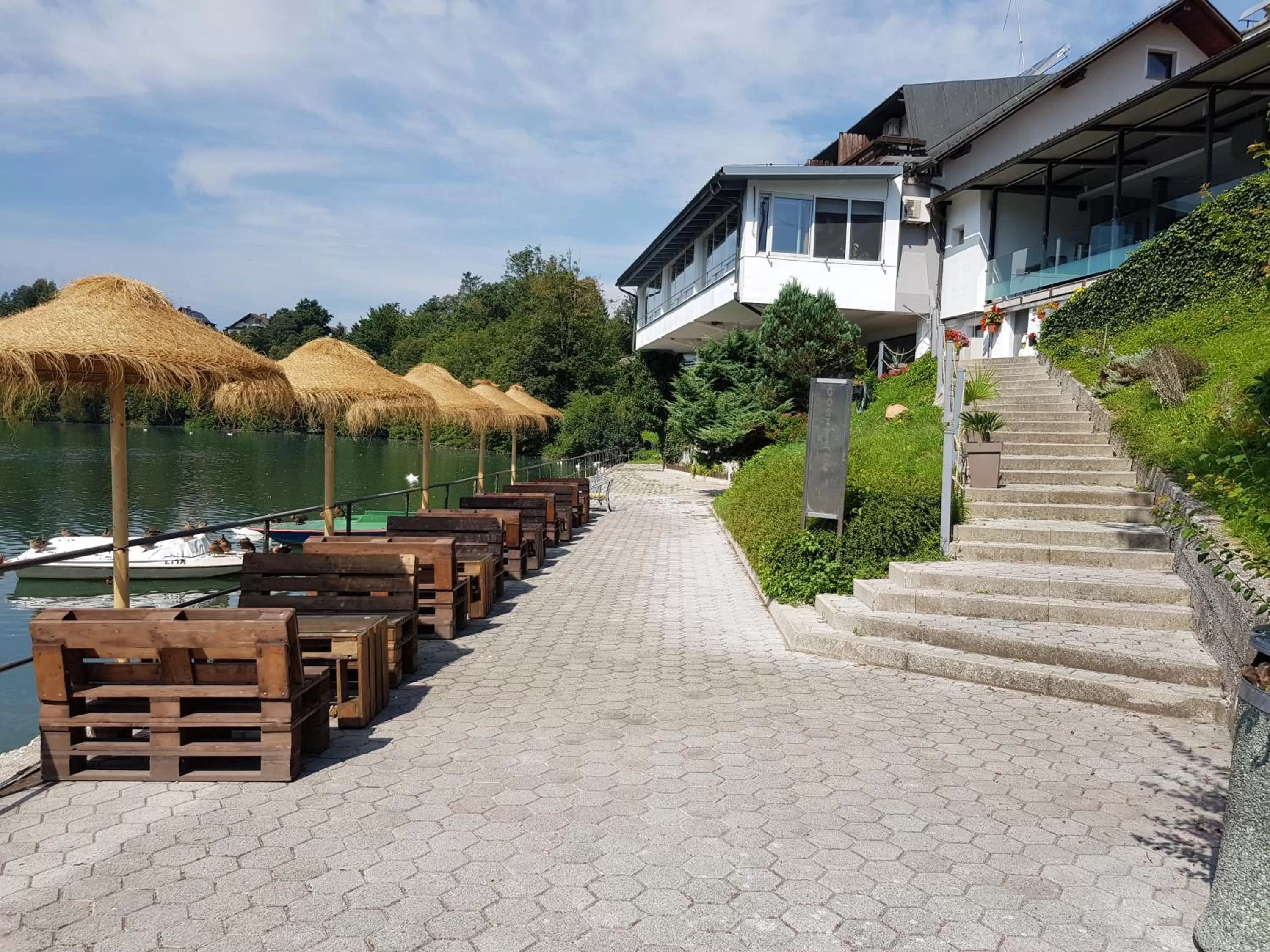 Property building in Gostisce Jezero
