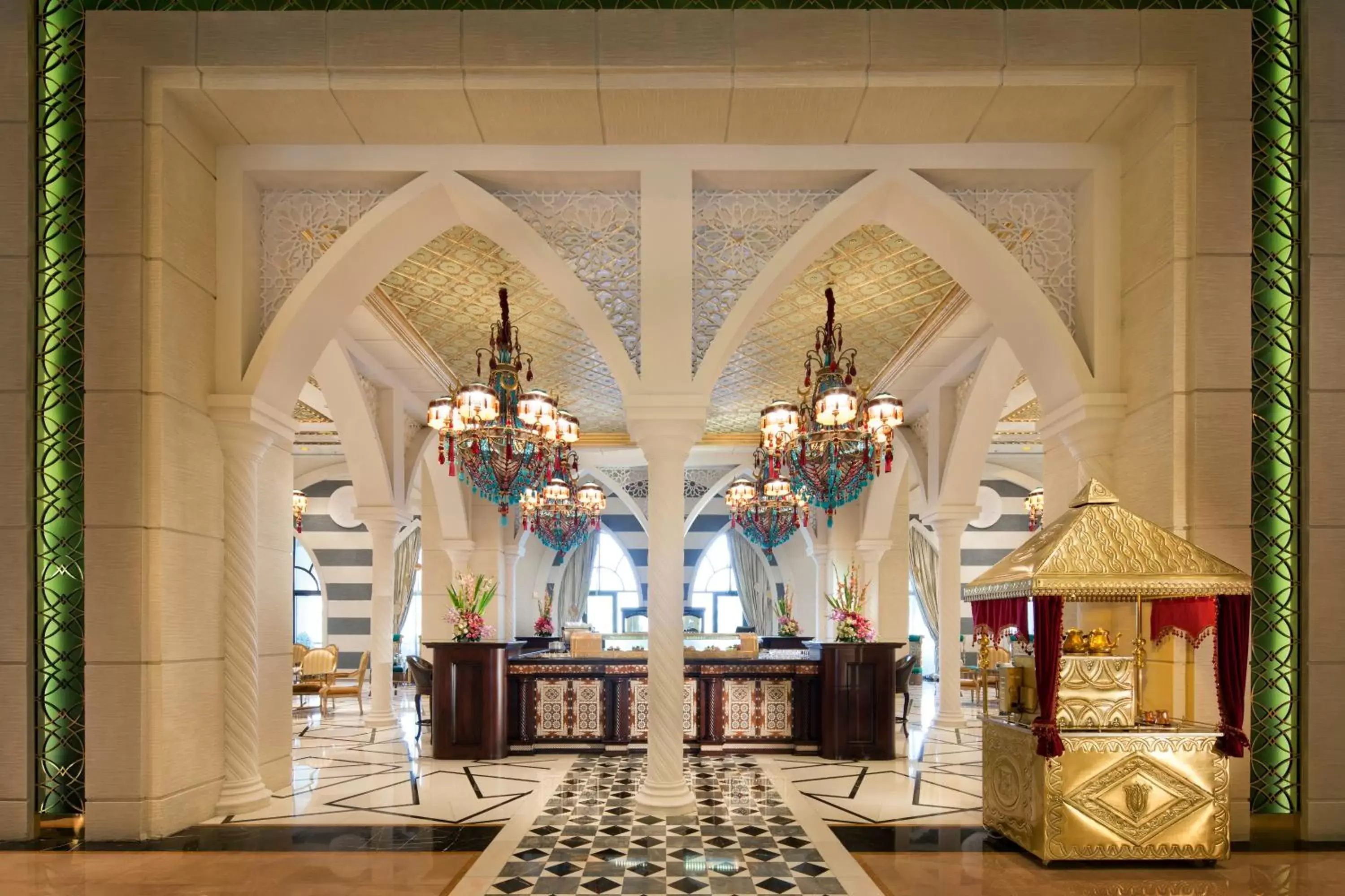 Lobby or reception in Jumeirah Zabeel Saray