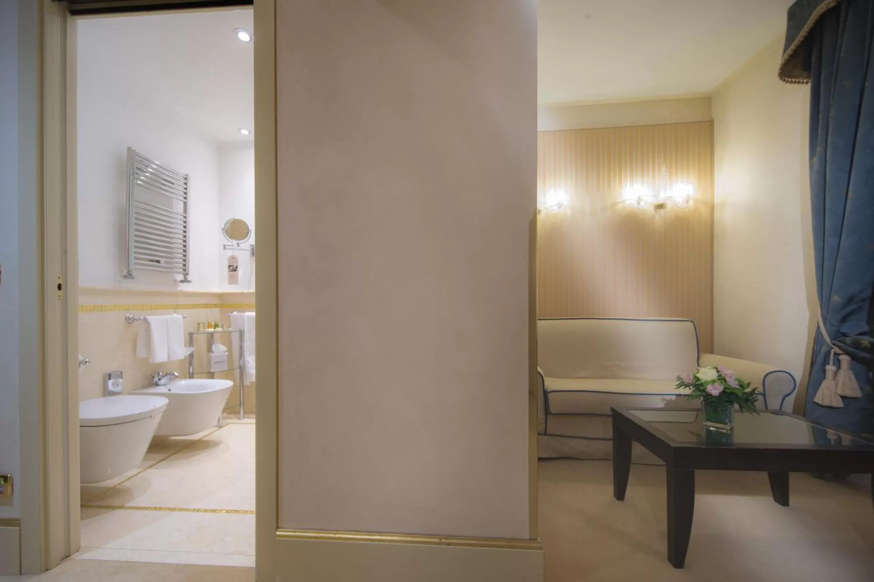 Photo of the whole room, Bathroom in Hotel A La Commedia