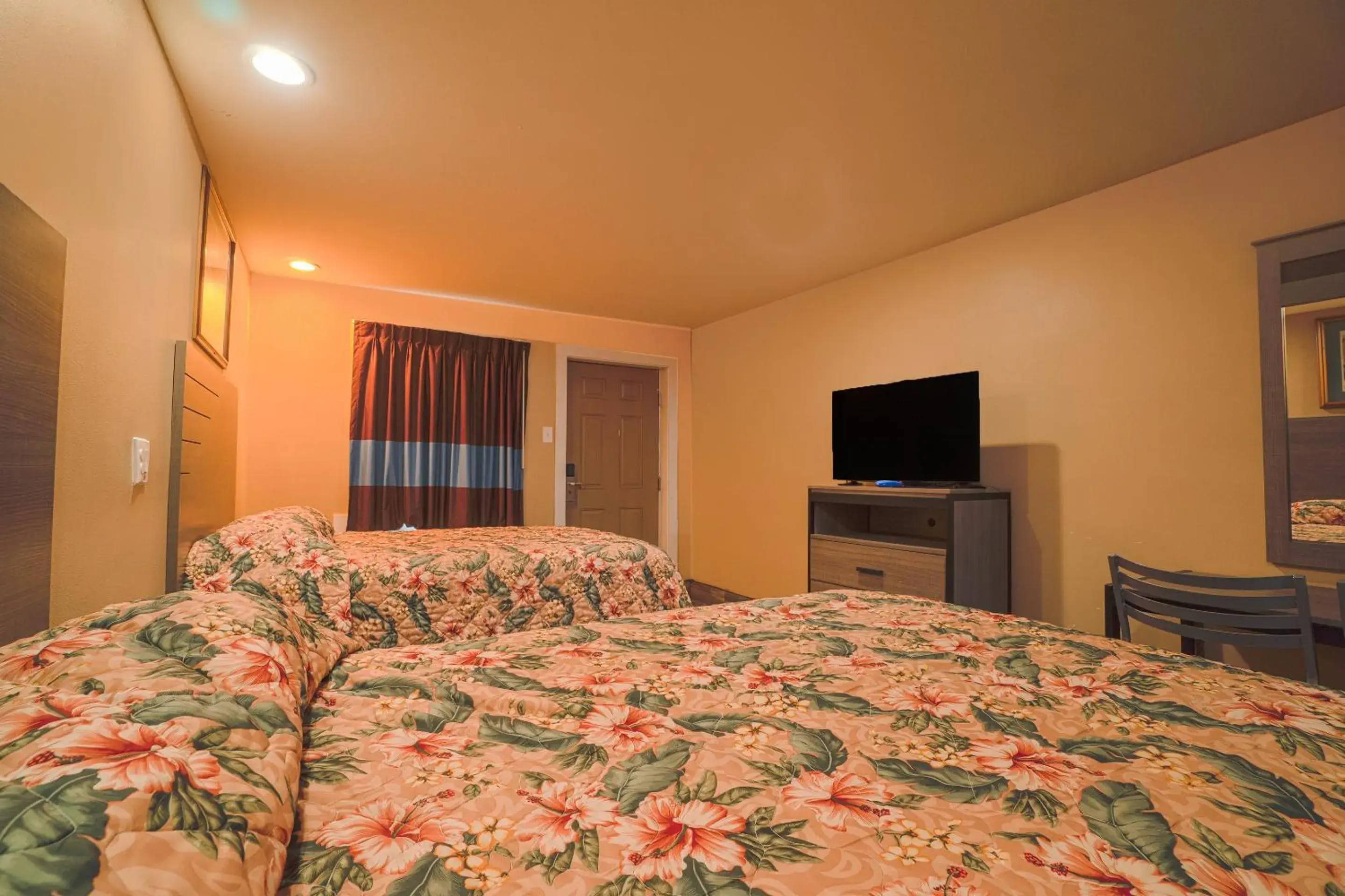 Bedroom, Bed in OYO Hotel Aransas Pass Corpus Christi TX-35