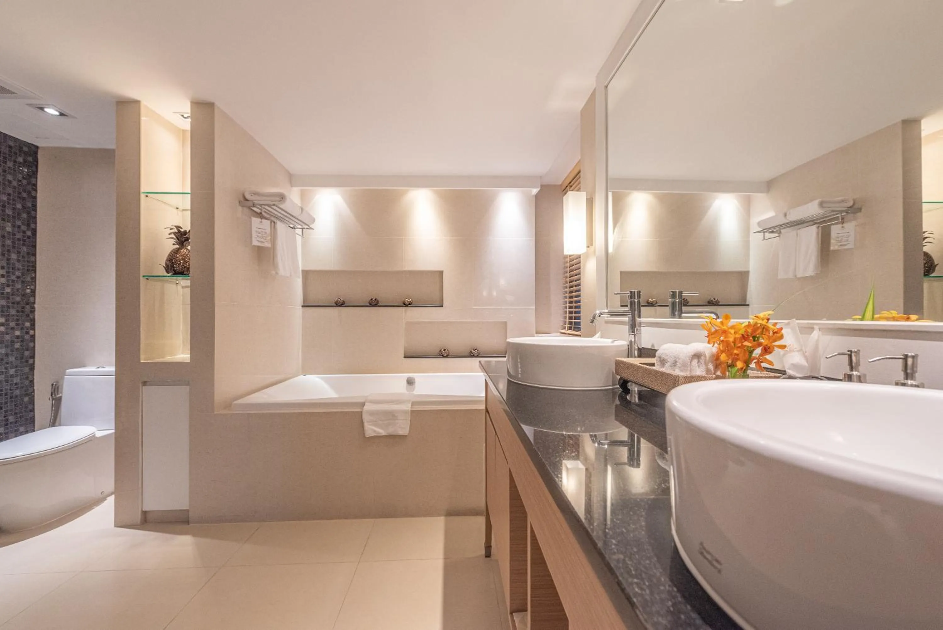 Bathroom in Summit Windmill Golf Suite Hotel at Suvarnabhumi