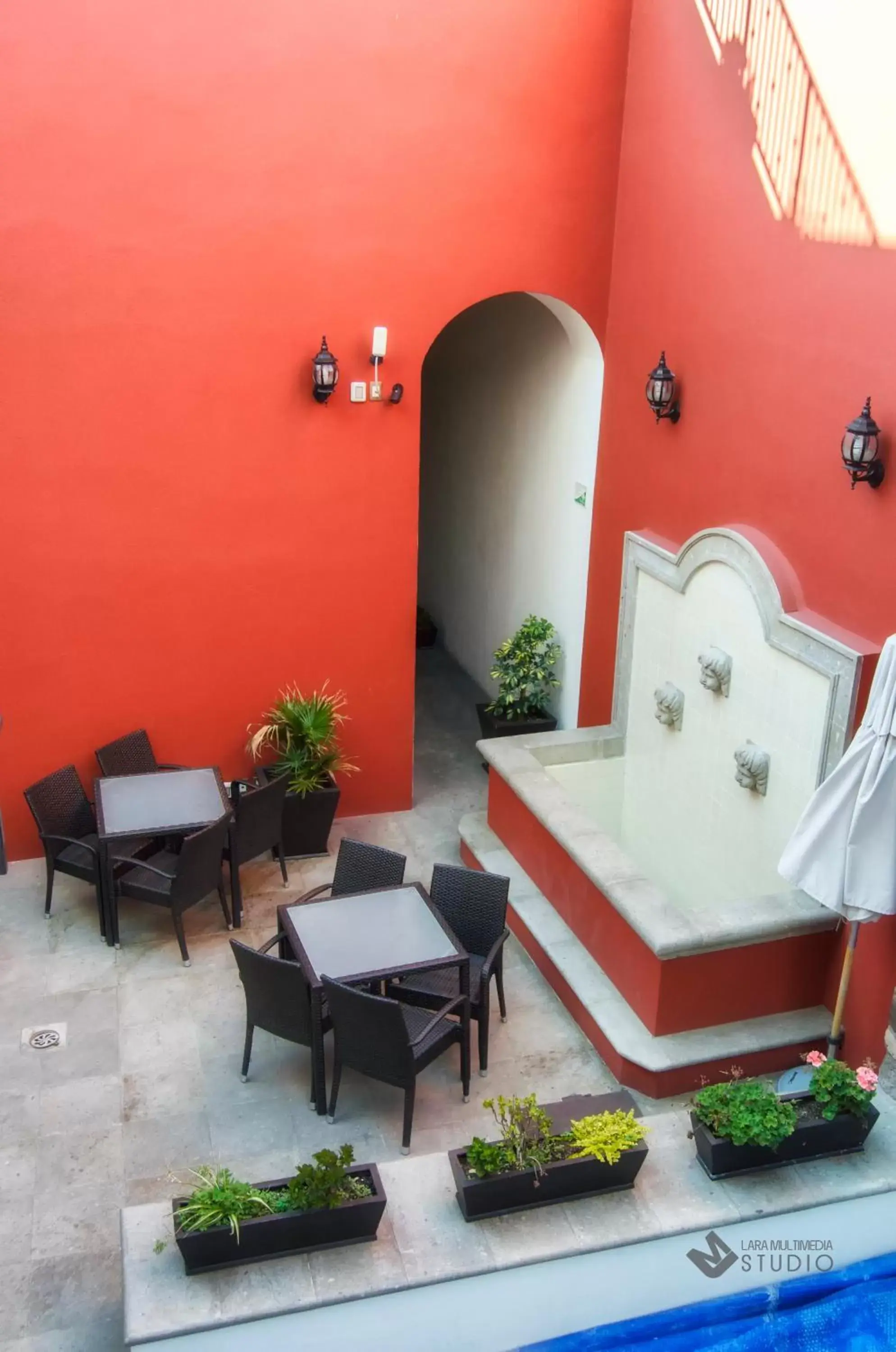 Patio in Hotel San Xavier