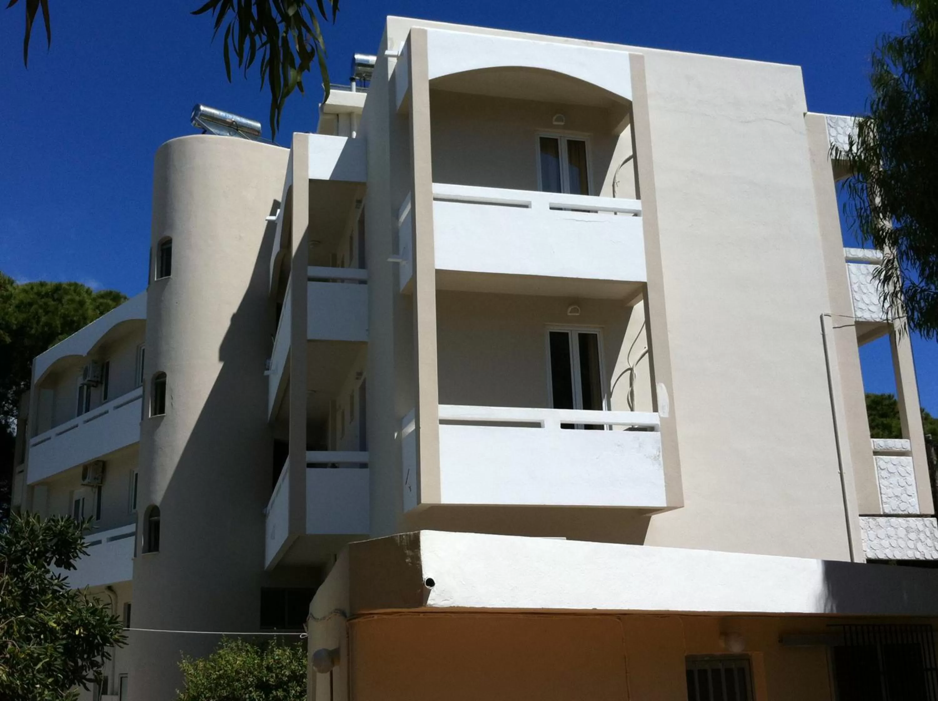 Area and facilities in Fantasia Hotel Apartments