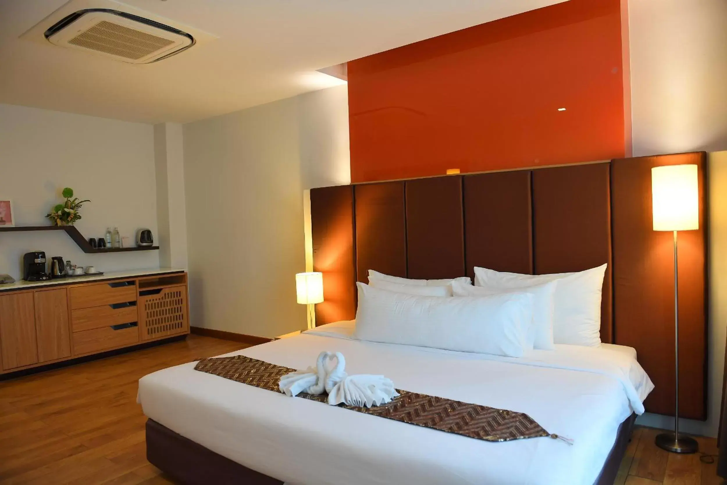 Bed in Prajaktra Design Hotel