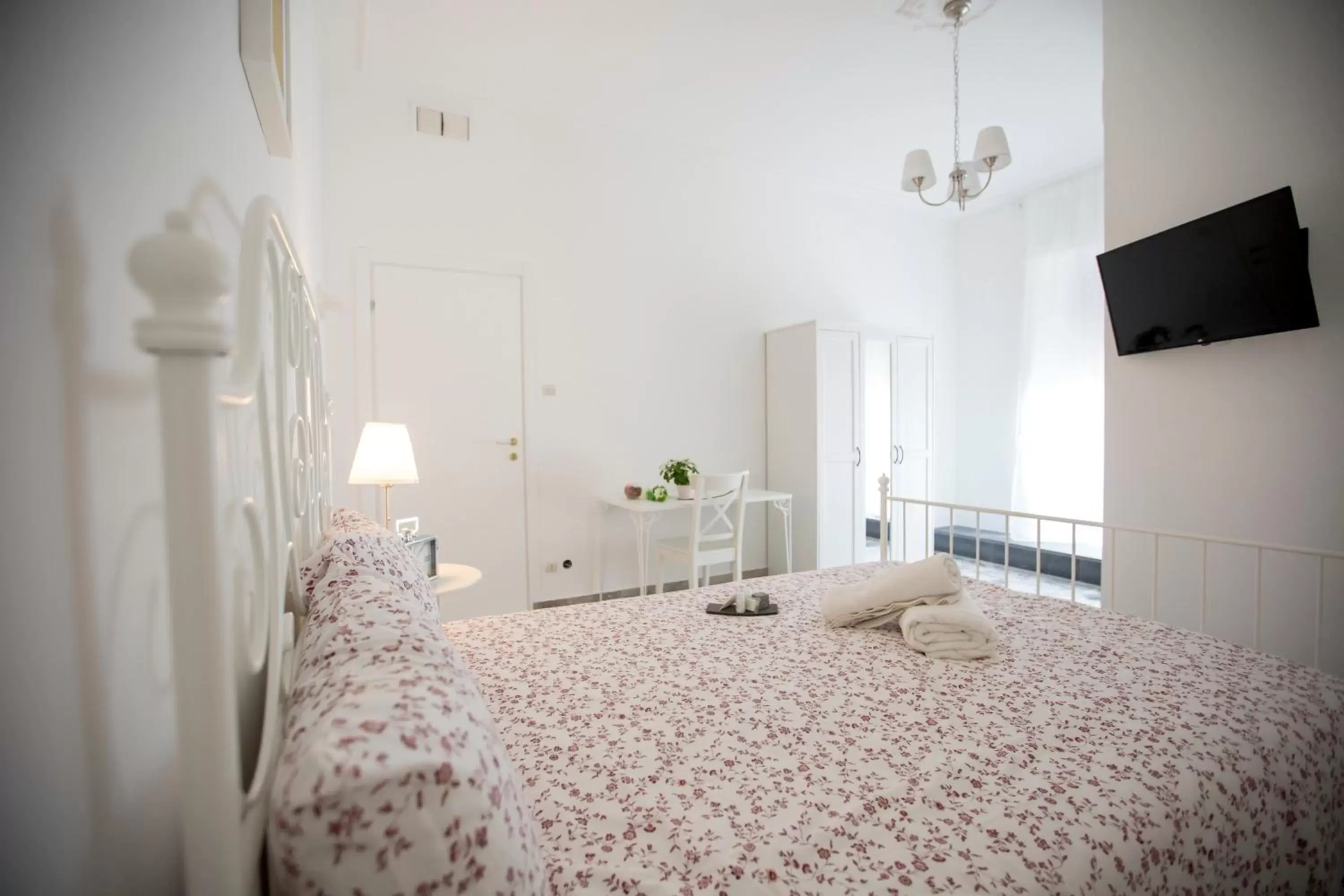 Bedroom, Bed in Maison Ortigia