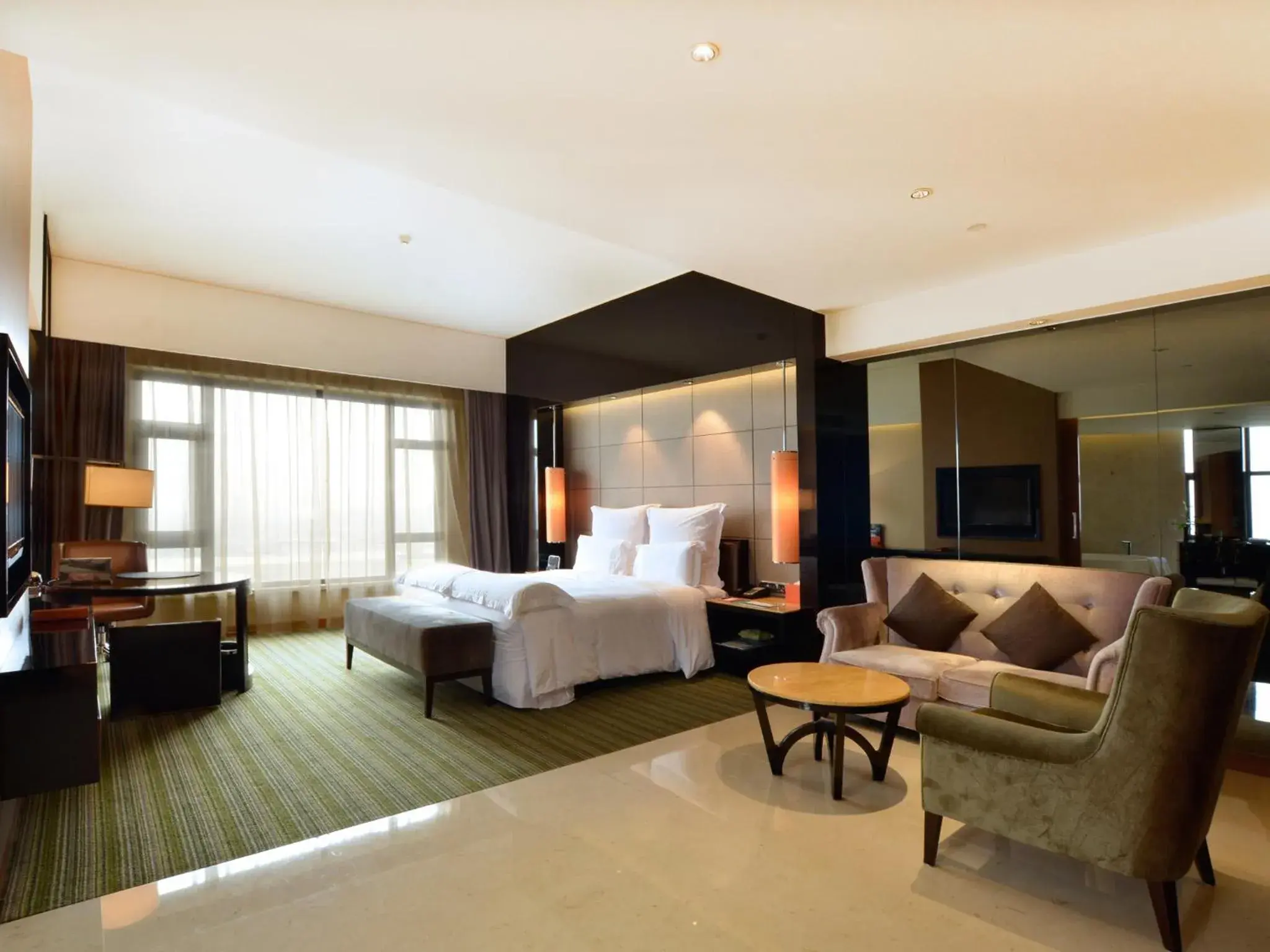 Junior King Suite in Pullman Dongguan Changan Junior King Suite in Pullman Dongguan Changan