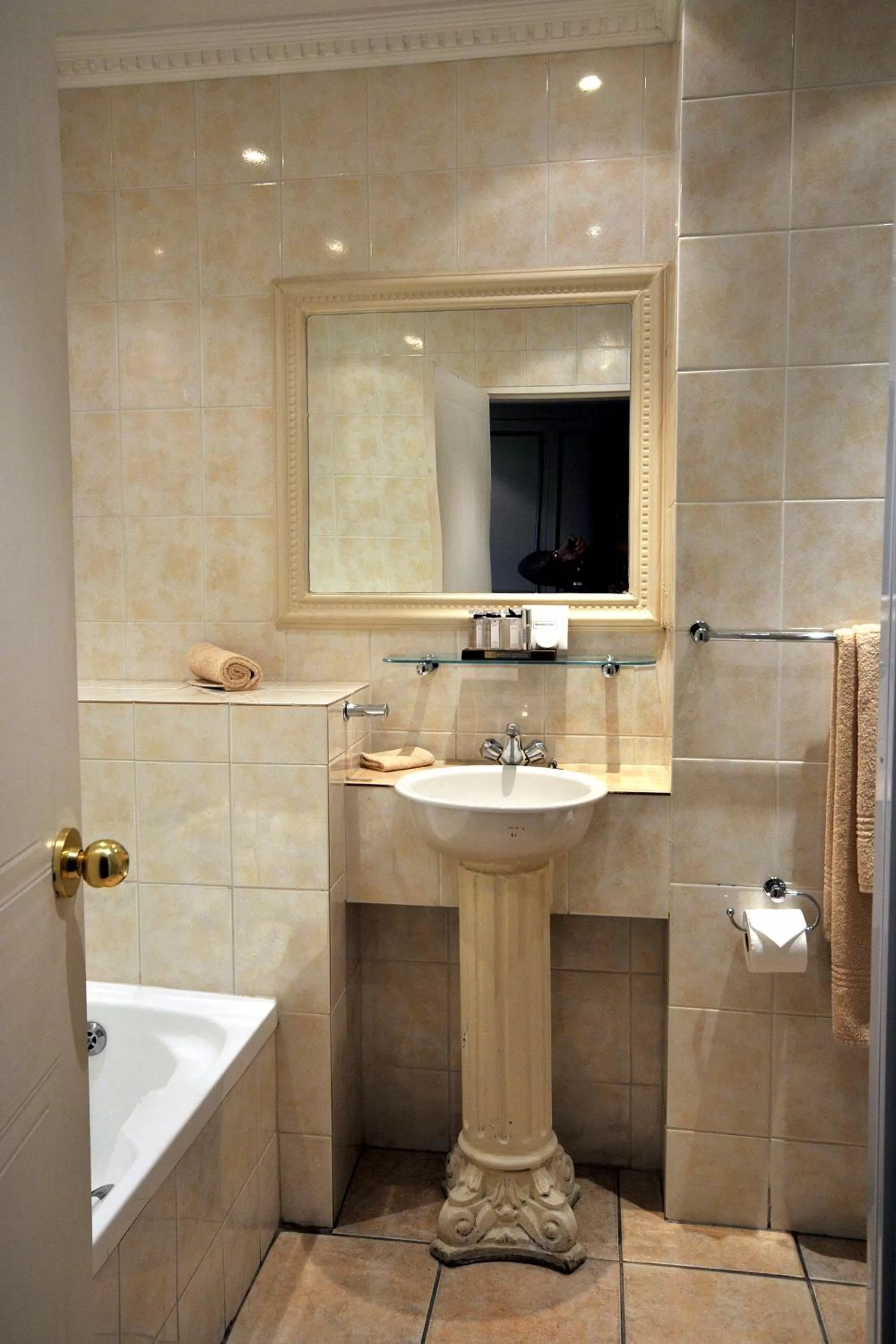 Bathroom in Apollo Hotel