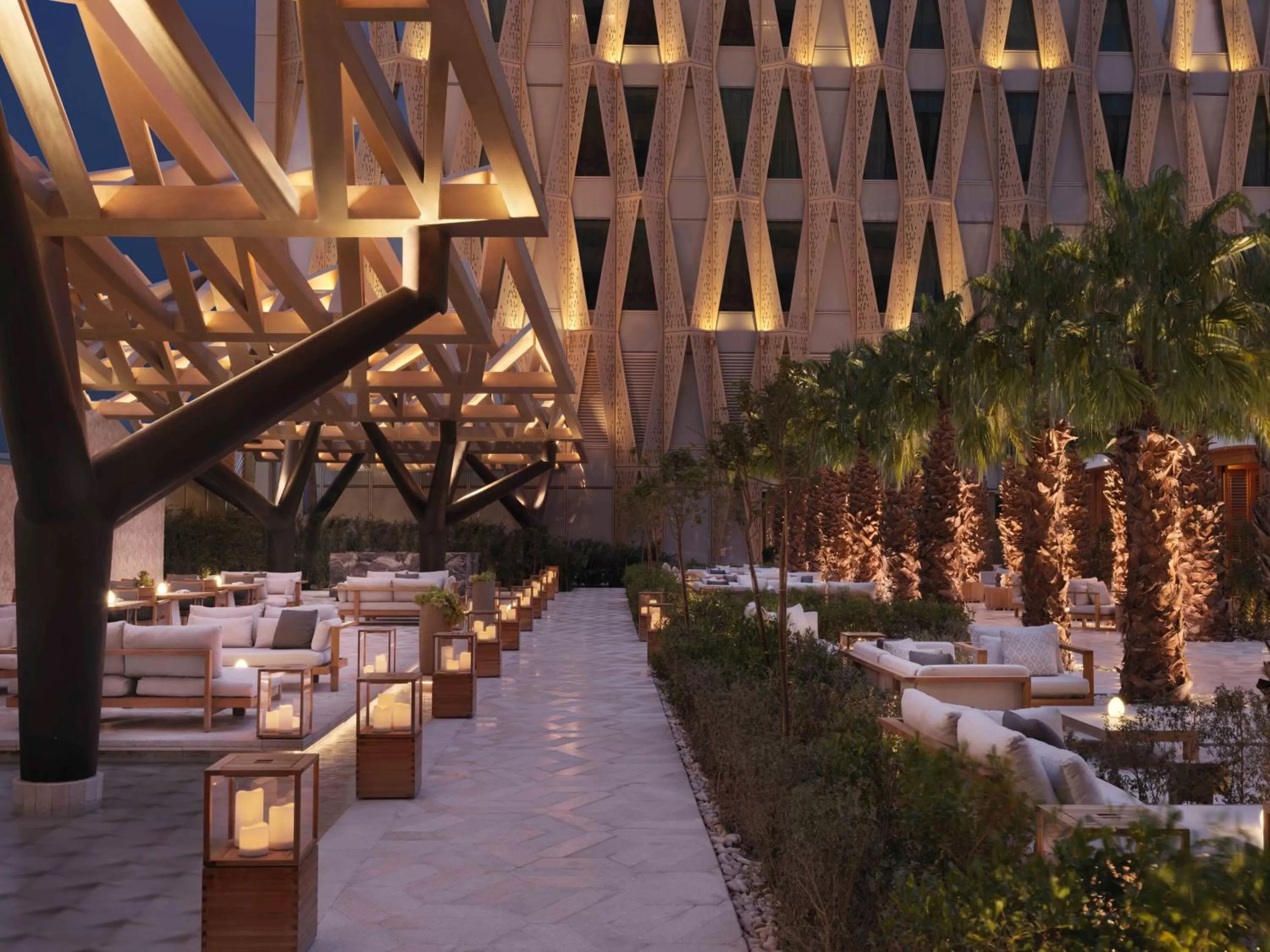 Restaurant/places to eat in Four Seasons Hotel Kuwait at Burj Alshaya