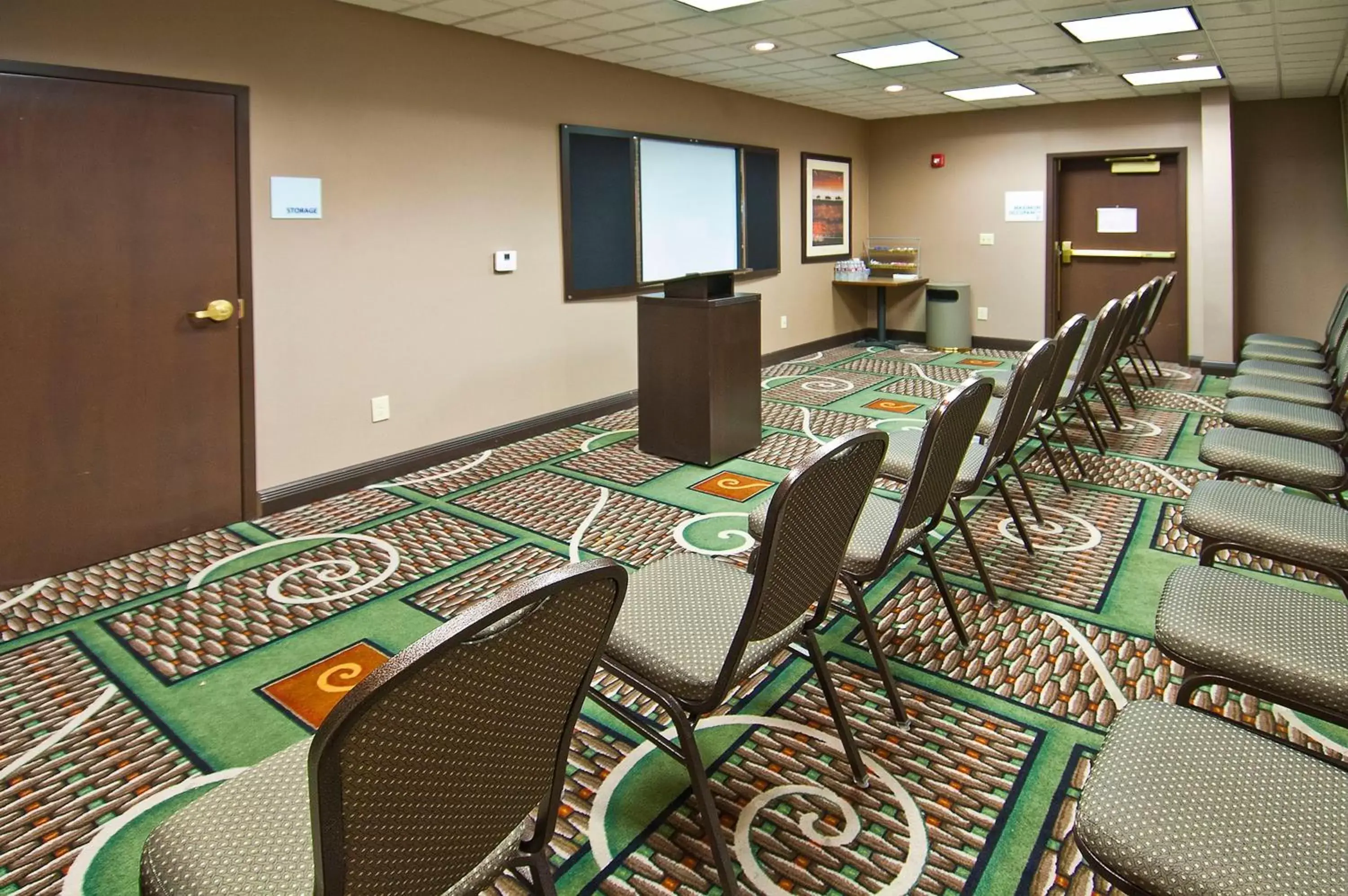 Meeting/conference room in Holiday Inn Express & Suites Oro Valley-Tucson North, an IHG Hotel