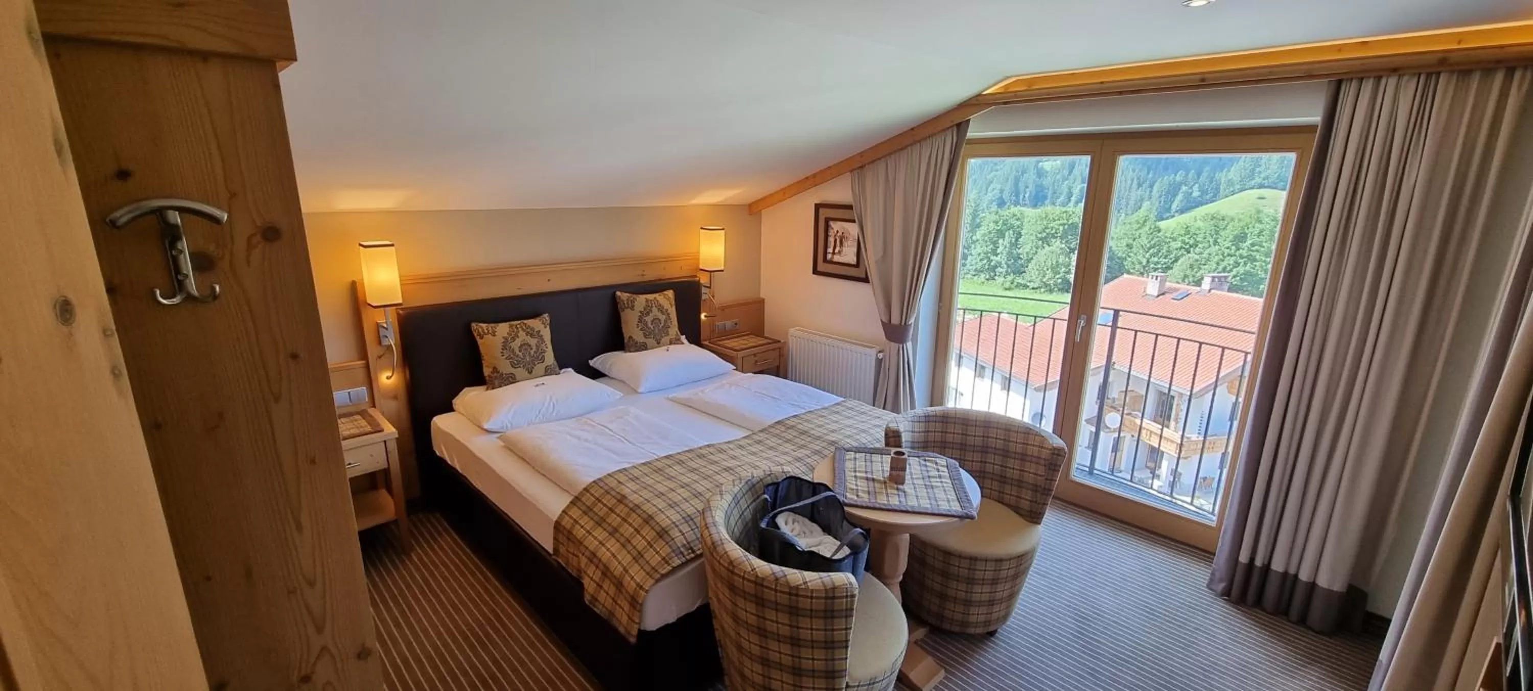 Bed in Hotel Bergkristall