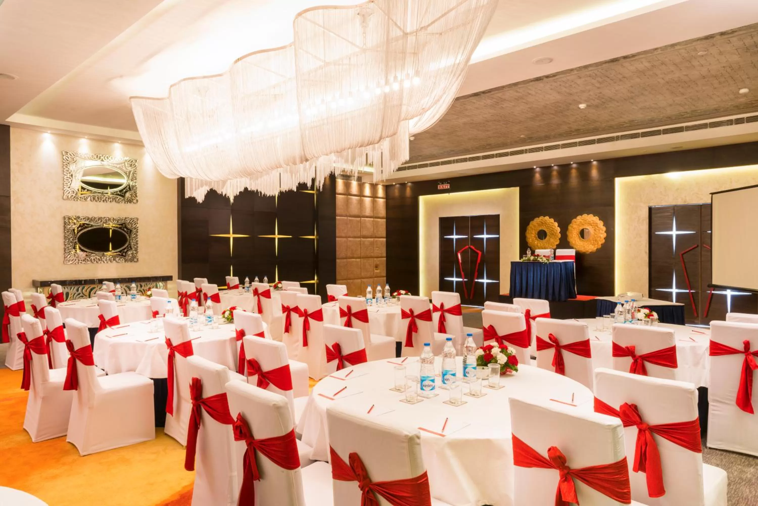 Banquet/Function facilities in Aauris