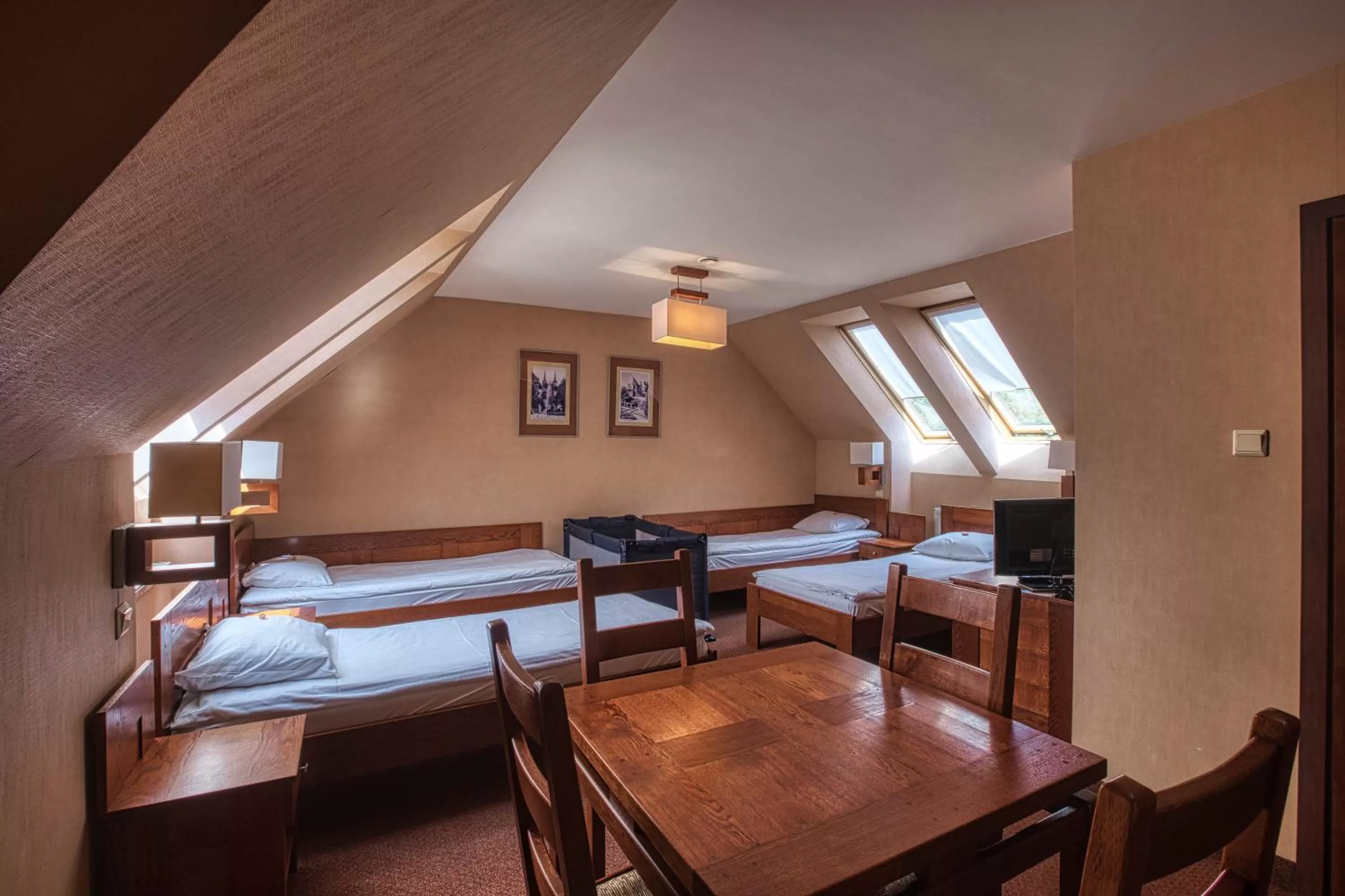 Photo of the whole room, Bed in Dom Oliwski