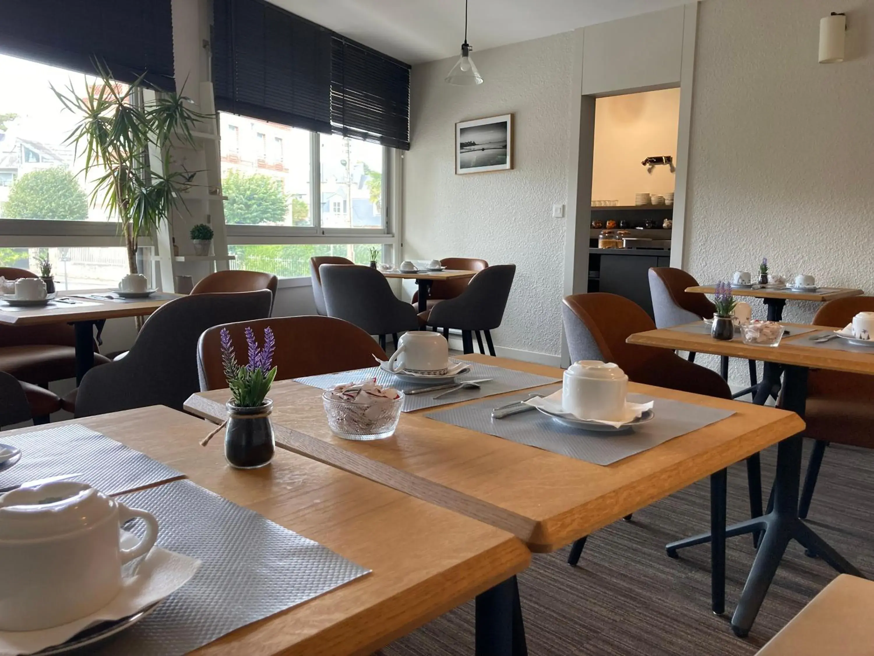 Breakfast, Restaurant/Places to Eat in INTER-HOTEL Saint-Malo Ouest Le Crystal