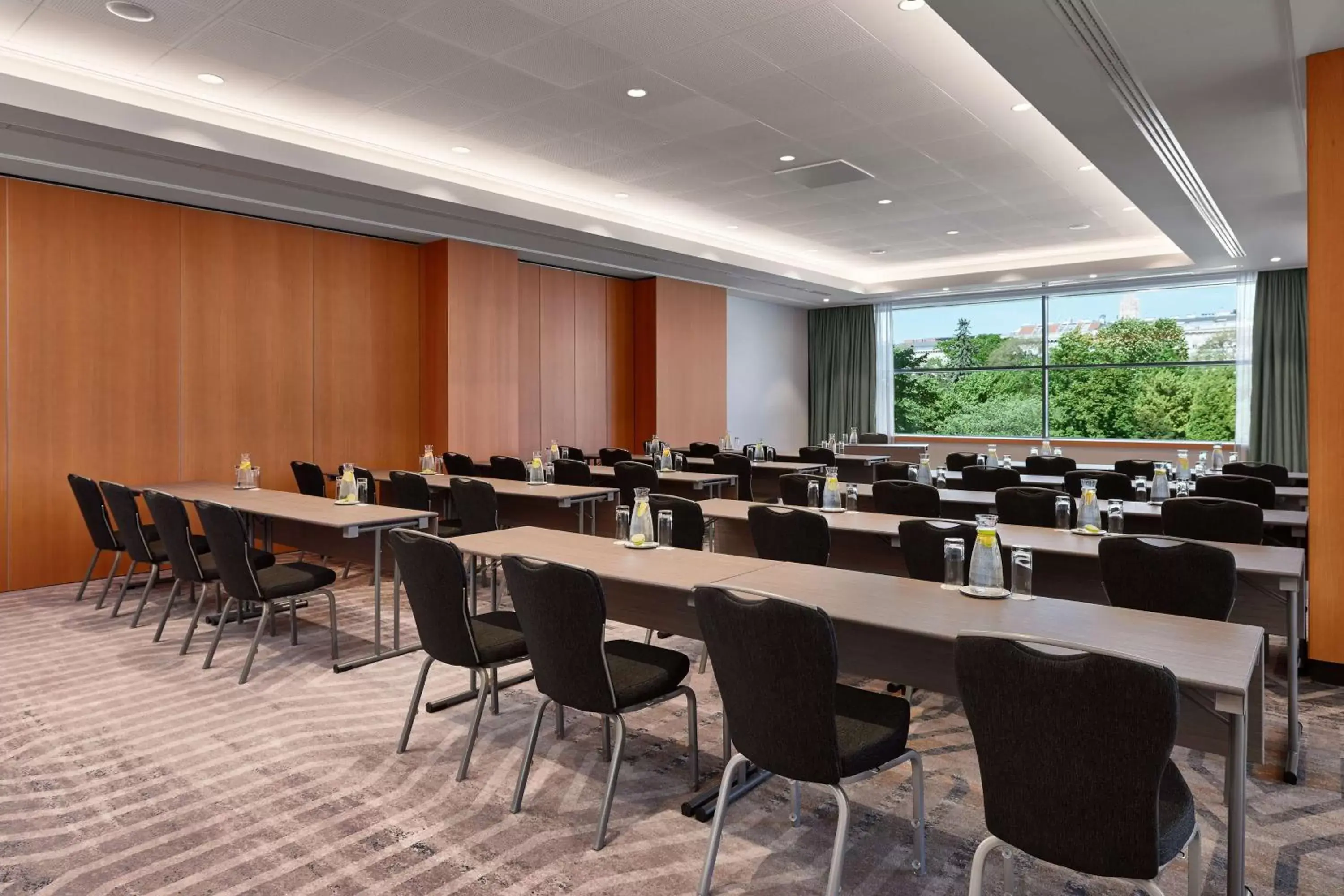 Meeting/conference room in Hilton Vienna Park