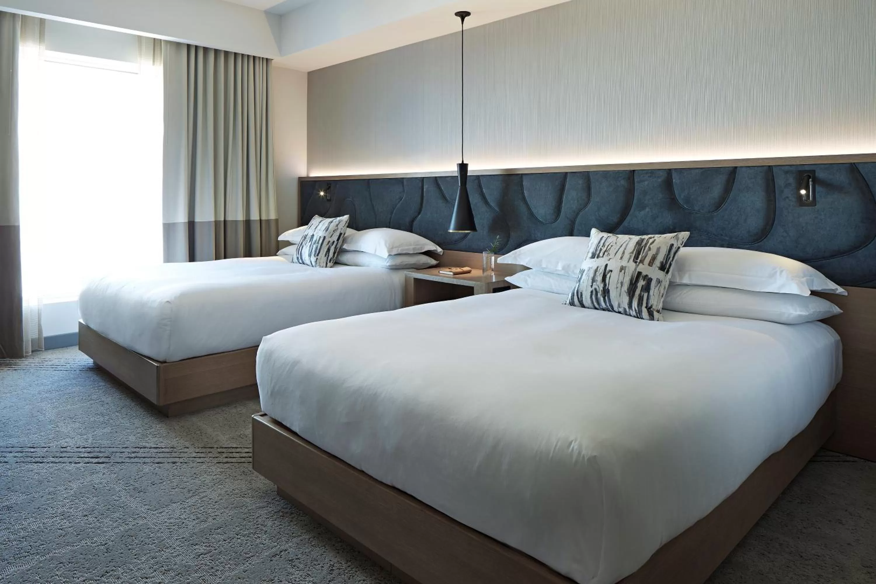 Queen Room with Two Queen Beds and Mobility Accessible Tub in Kimpton Sawyer Hotel by IHG