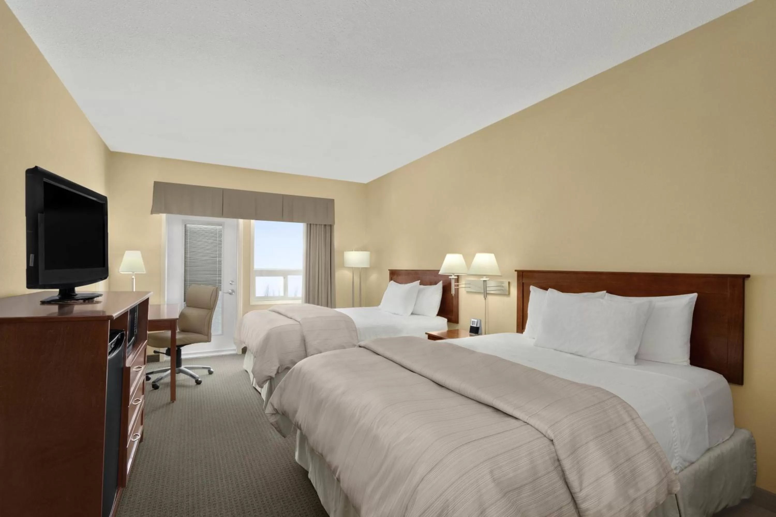 Bedroom, Bed in Days Inn & Suites by Wyndham Brandon