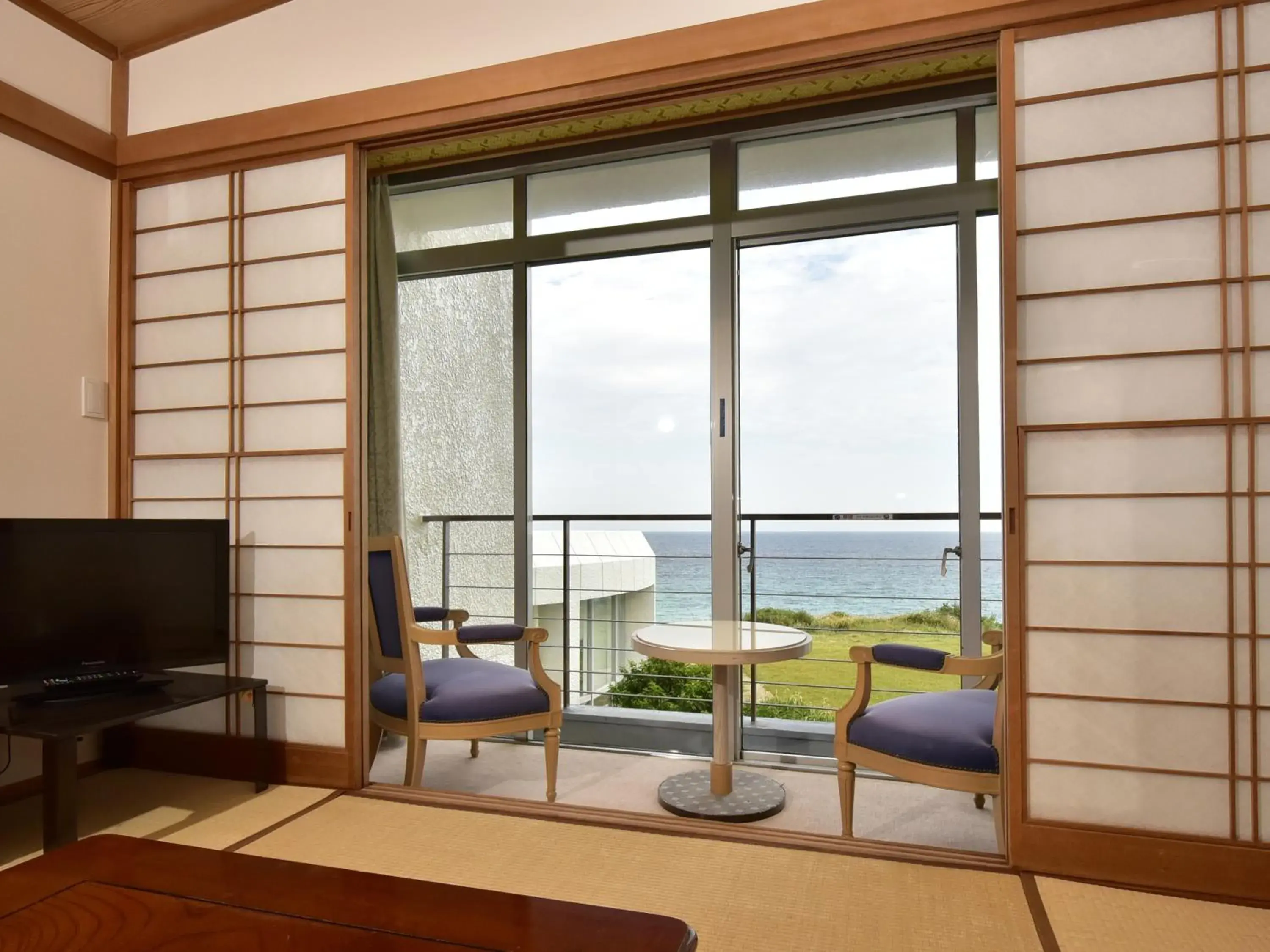 Photo of the whole room in Shimoda Prince Hotel
