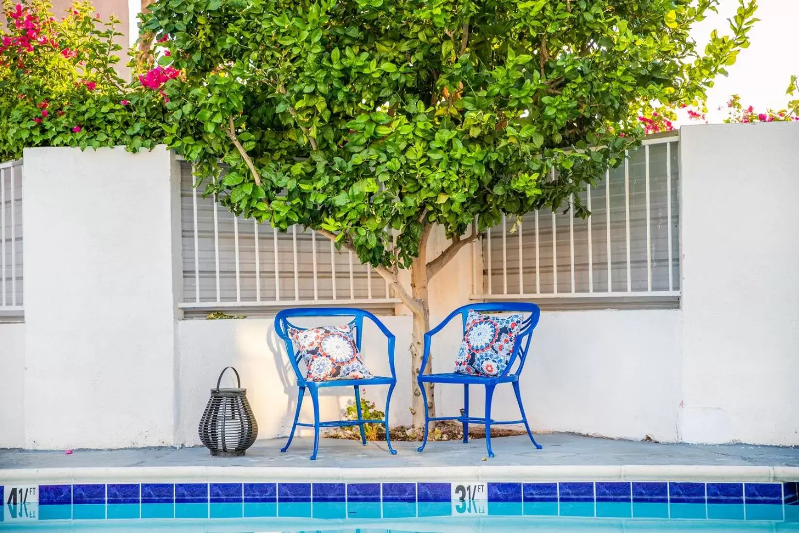 Property building, Swimming Pool in Inn at Palm Springs