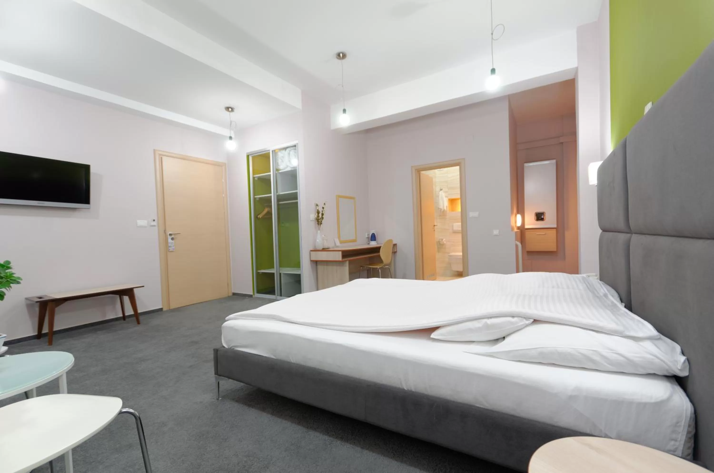 Bedroom, Bed in Hotel Tim's