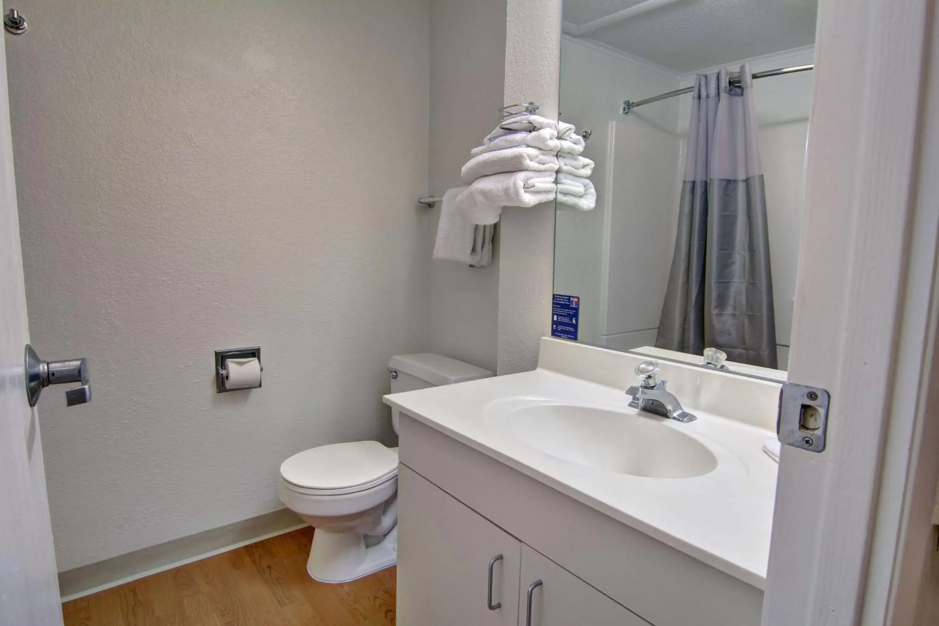 Toilet, Bathroom in Suburban Studios Mentor - Cleveland Northeast