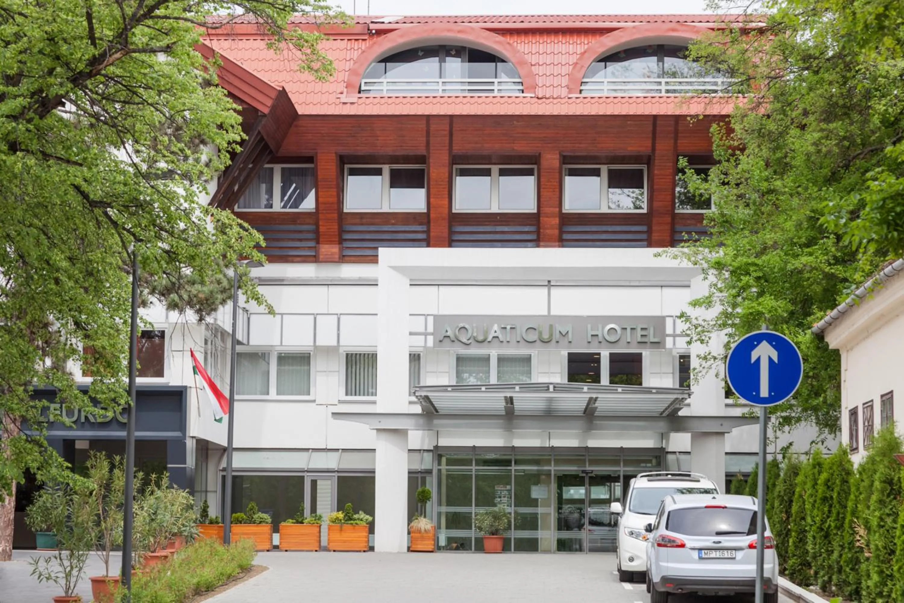 Facade/entrance in Aquaticum Debrecen Termal & Wellness Hotel
