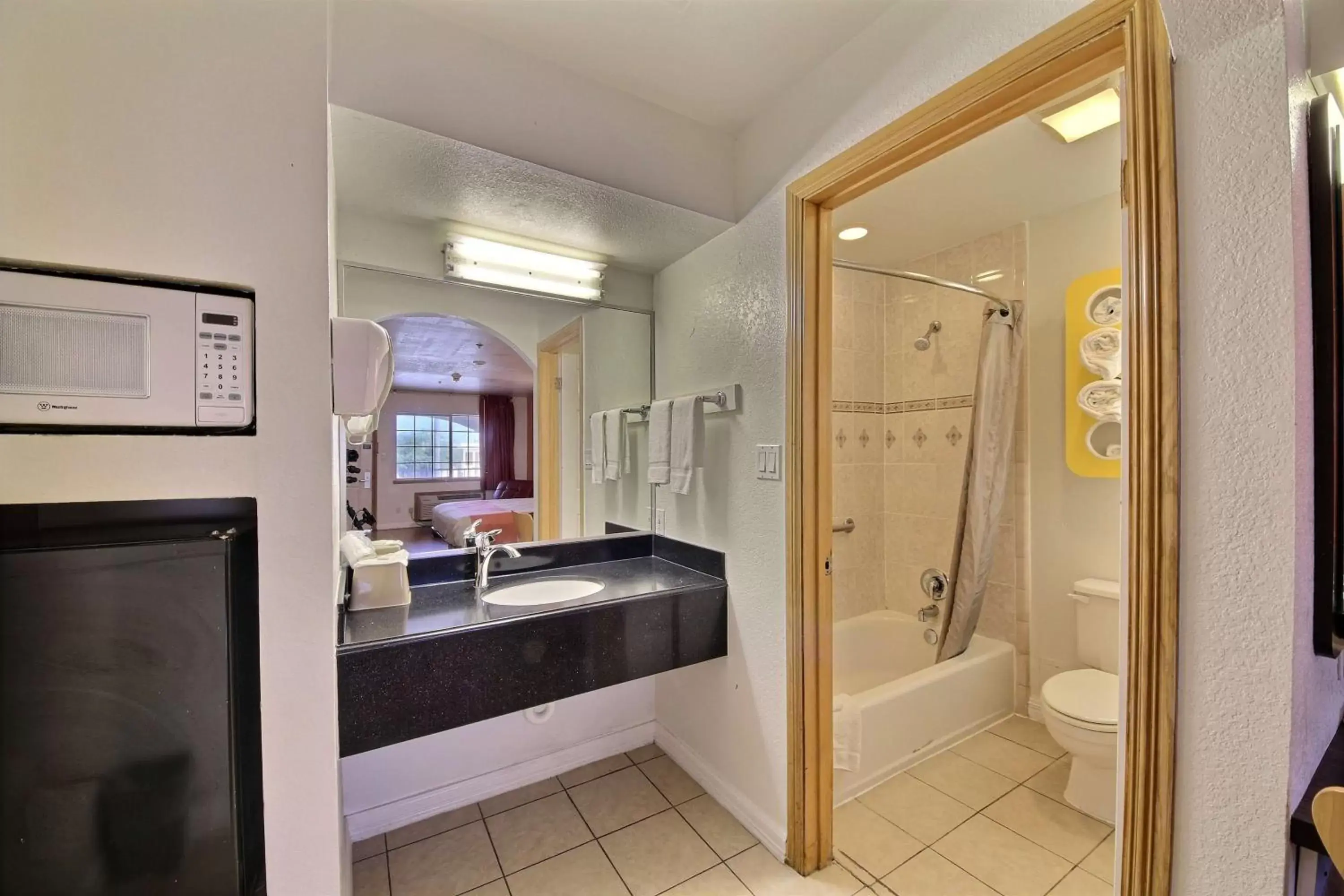 Shower, Bathroom in Motel 6-Edinburg, TX