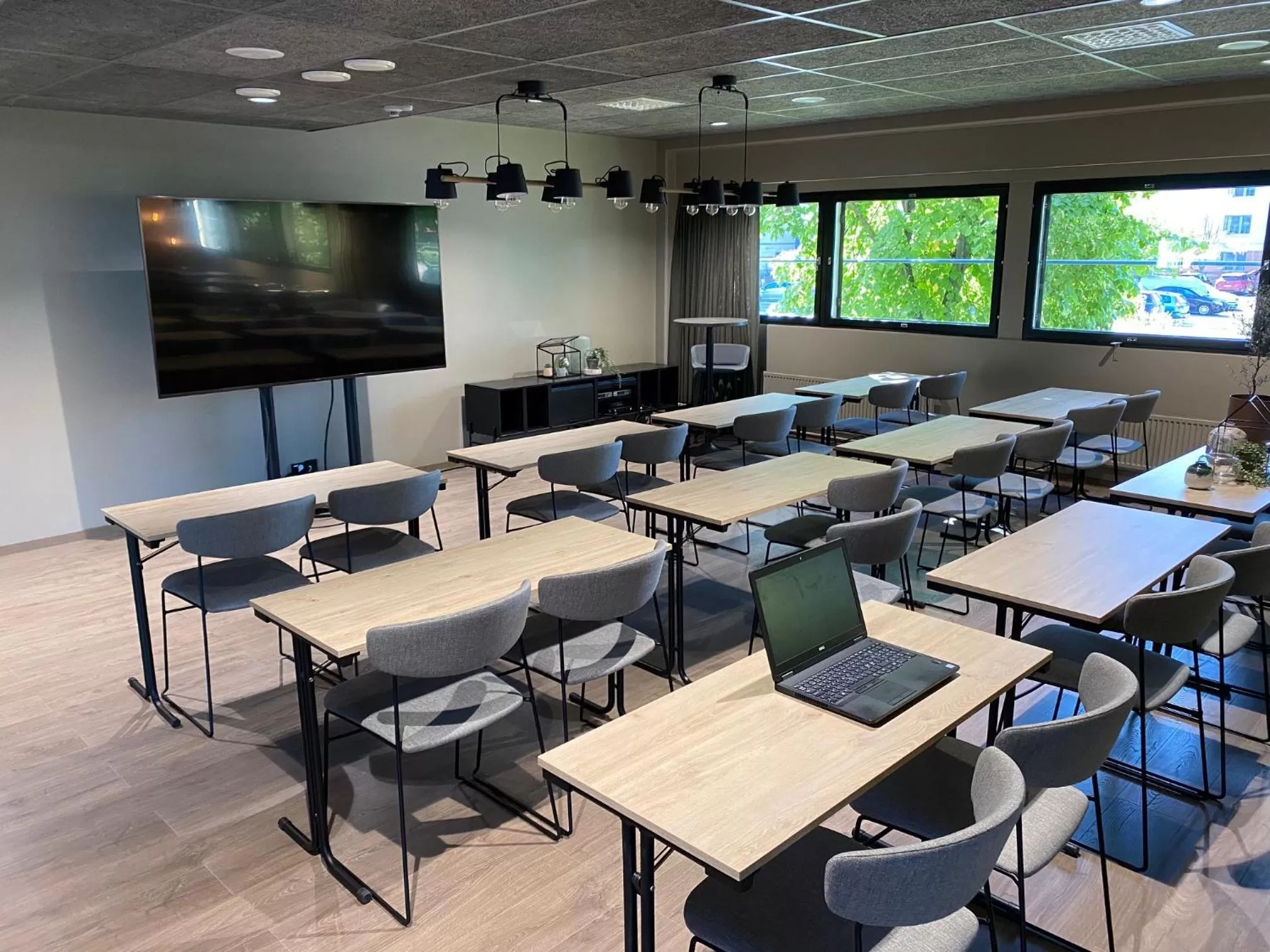 Meeting/conference room in Skyline Airport Hotel