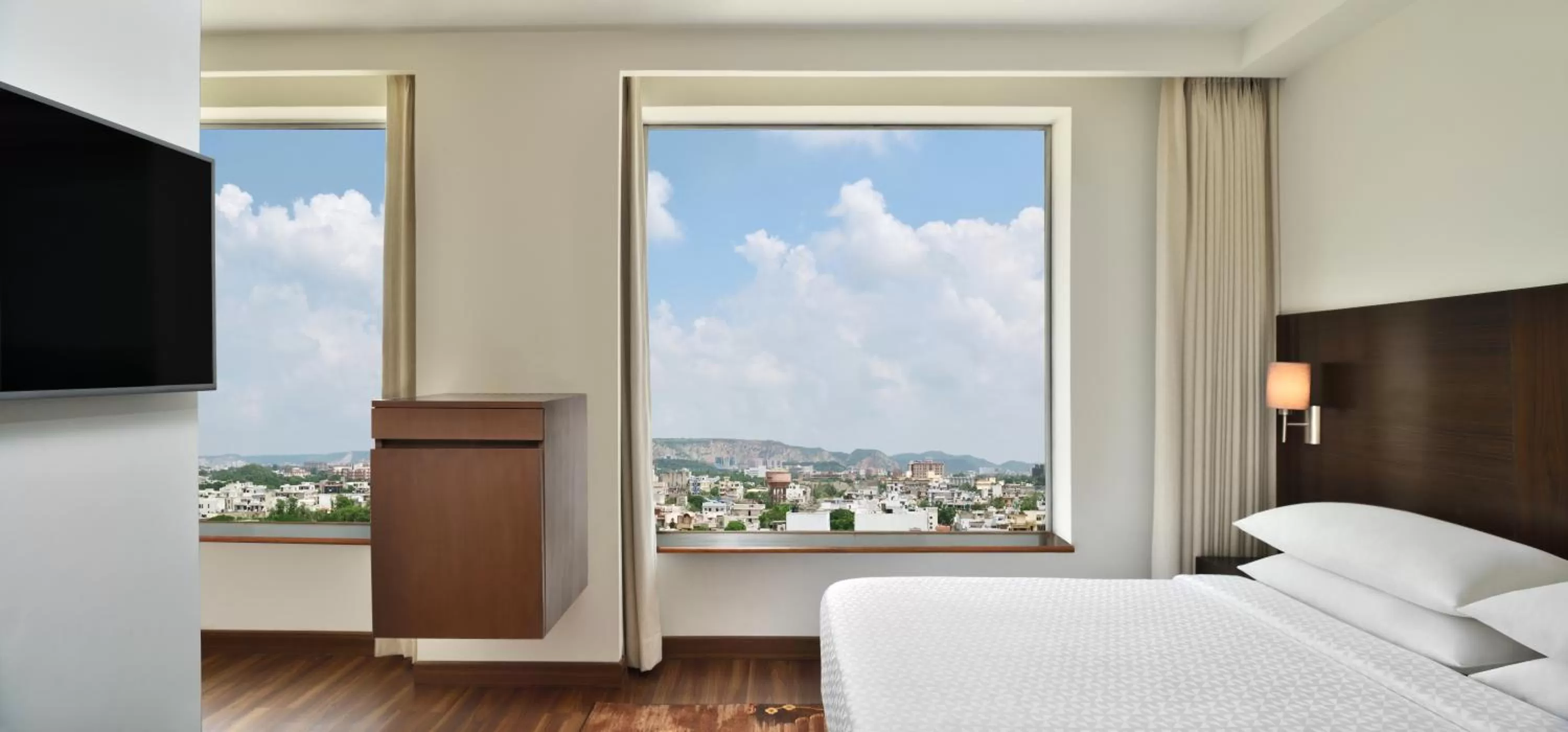 Bed in Four Points by Sheraton Jaipur, City Square