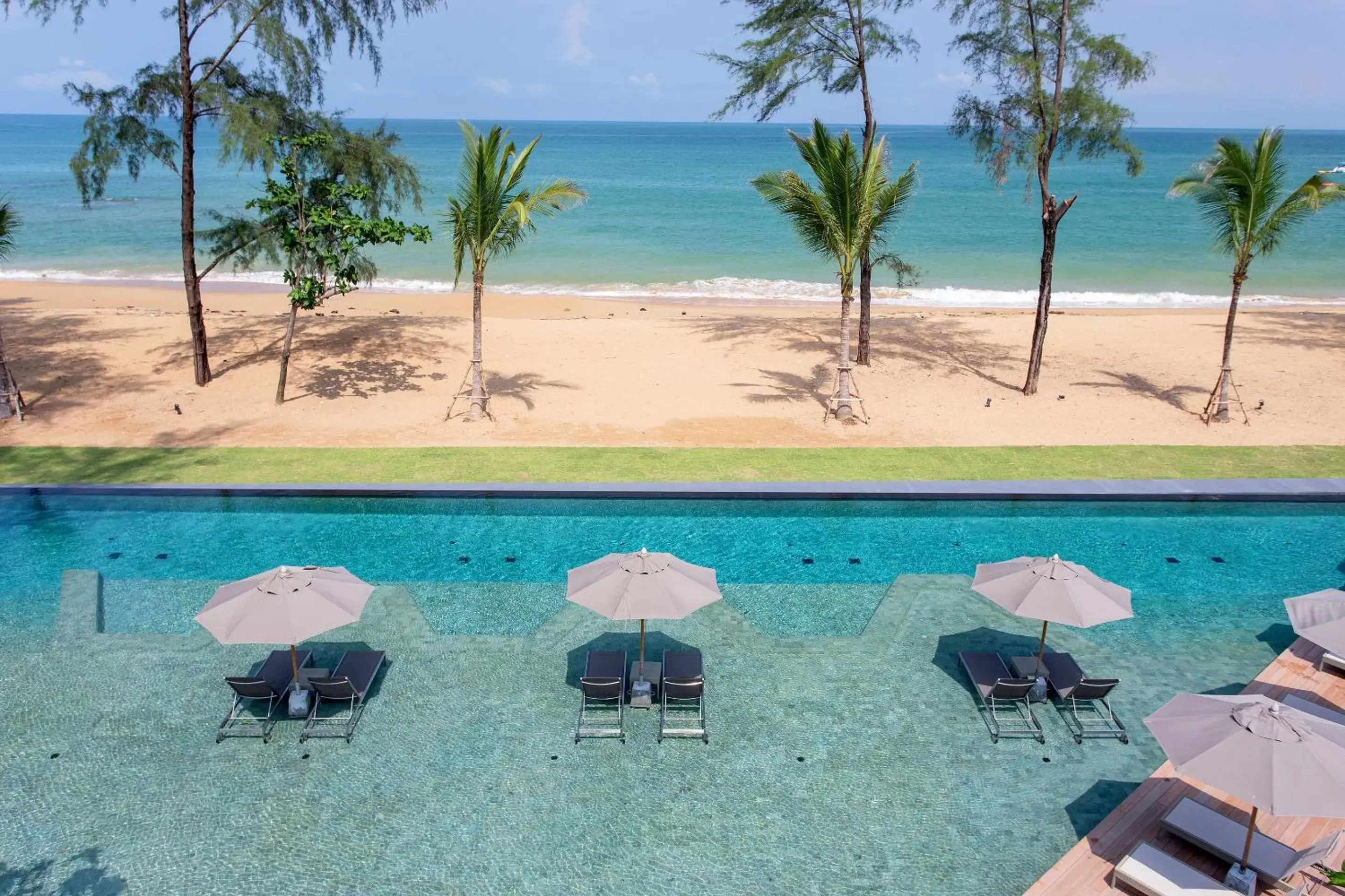 Beach in La Vela Khao Lak - SHA Extra Plus