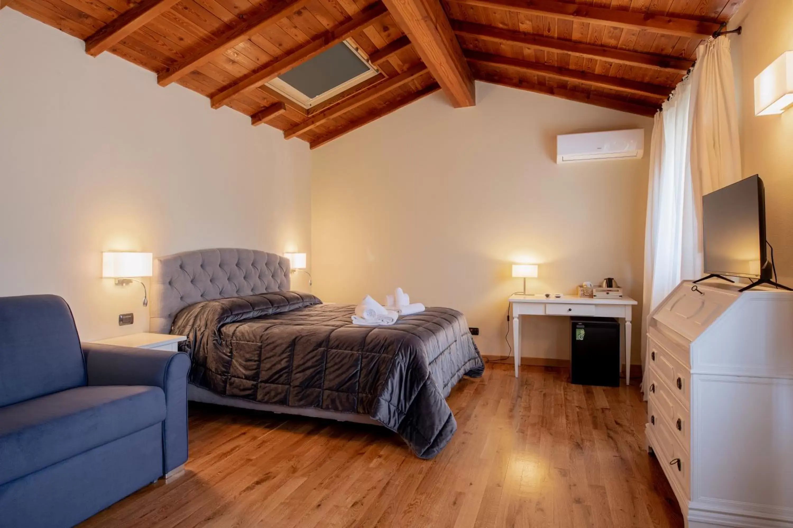 Bed in Villa Romantica