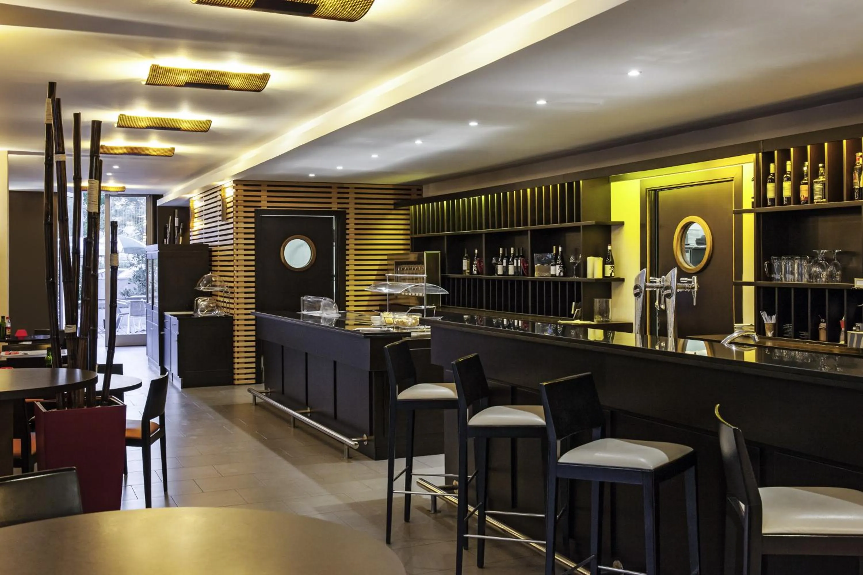 Lounge or bar in Ibis Barcelona Molins de Rei