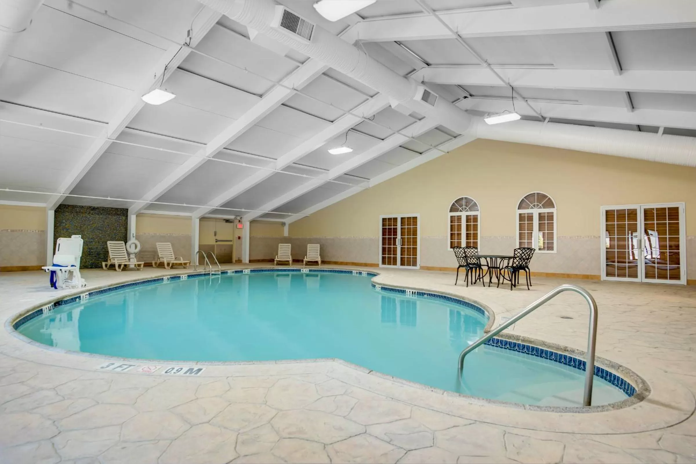 Swimming pool in Days Hotel by Wyndham Toms River Jersey Shore