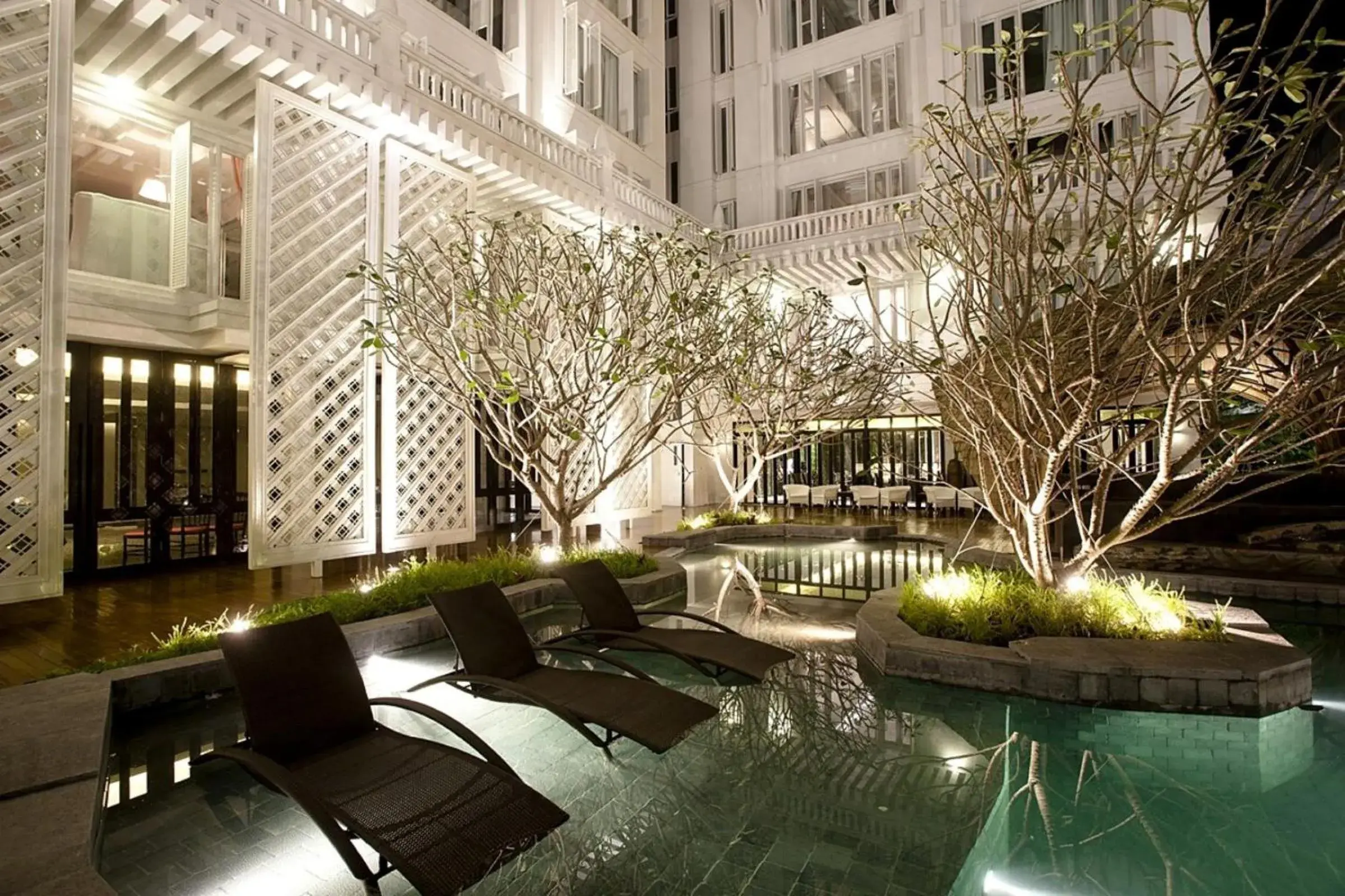 Balcony/Terrace, Swimming Pool in Hua Chang Heritage Hotel